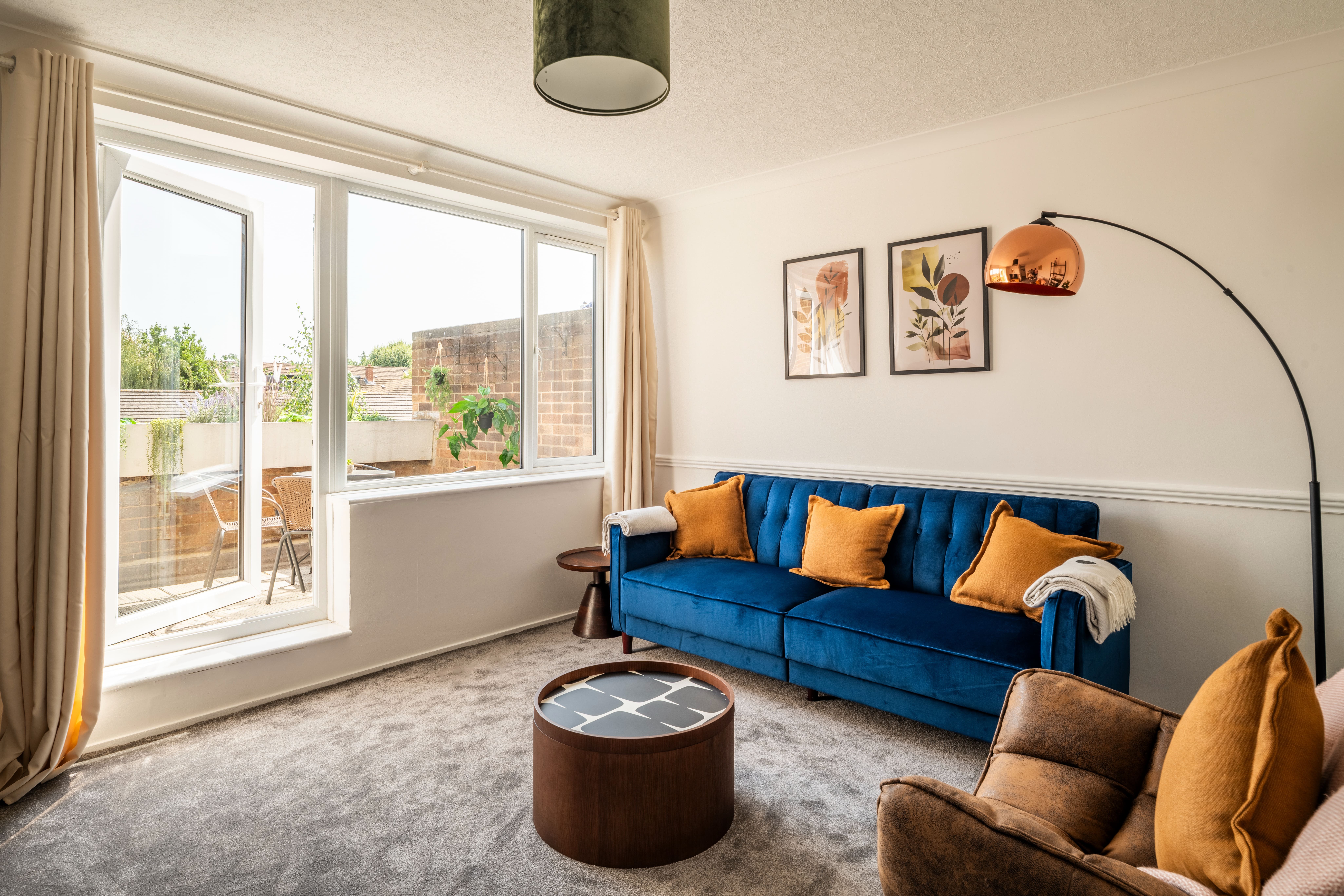 Manor Glengall Isle of Dogs: Stylish 3-Bedroom Apartment Rental with Patio, Isle of Dogs London