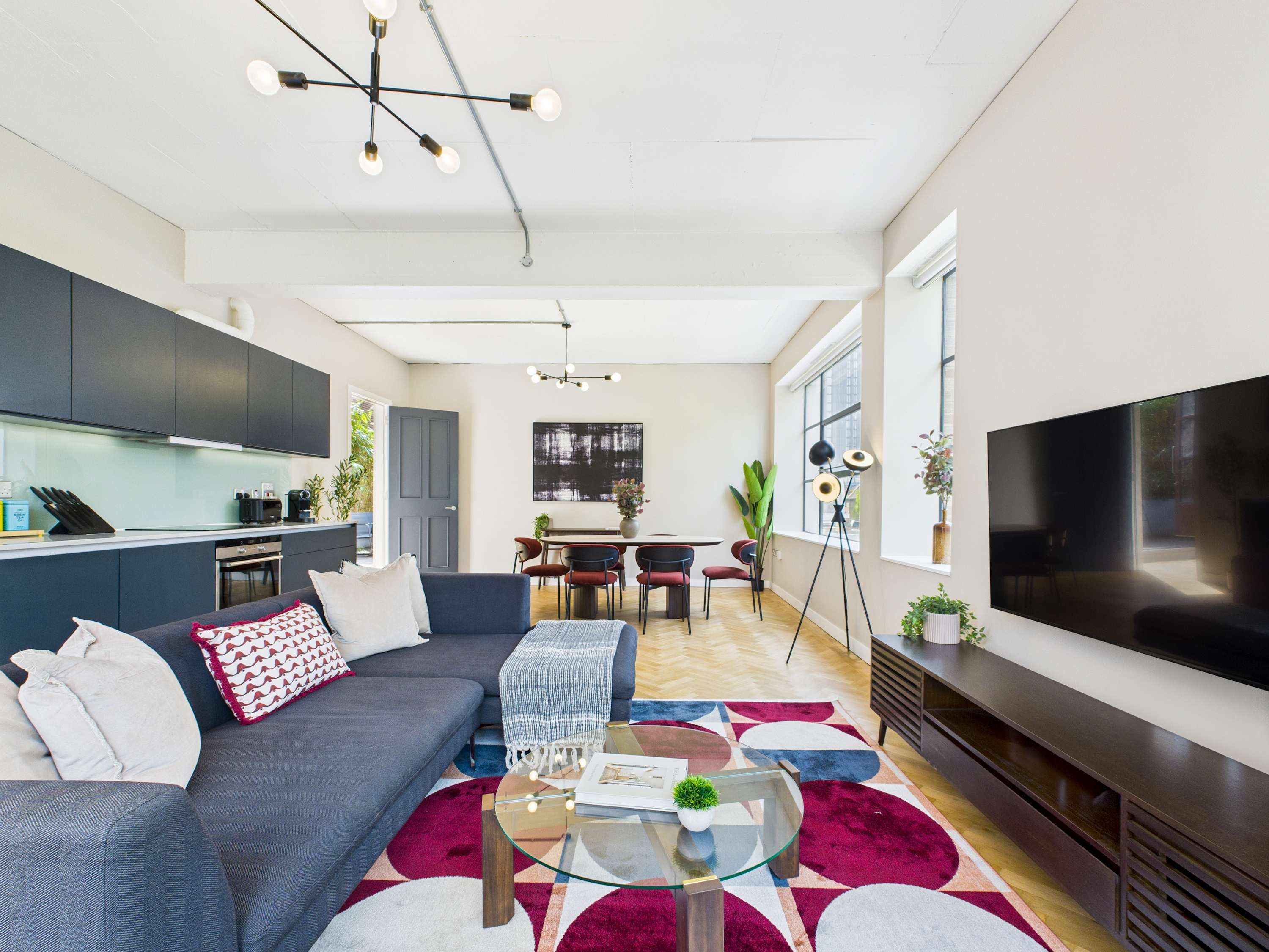 Manor Hoxton Shoreditch: Chic 2-Bedroom Apartment Rental with Communal Terrace, Shoreditch London