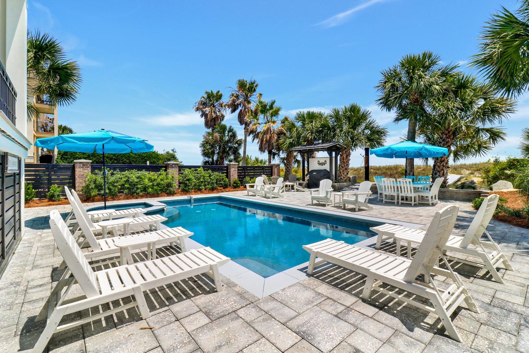 Villa Zephyros Jarvis Creek Hilton Head: Luxury 8-Bedroom Villa with Ocean Views and Pool, Hilton Head