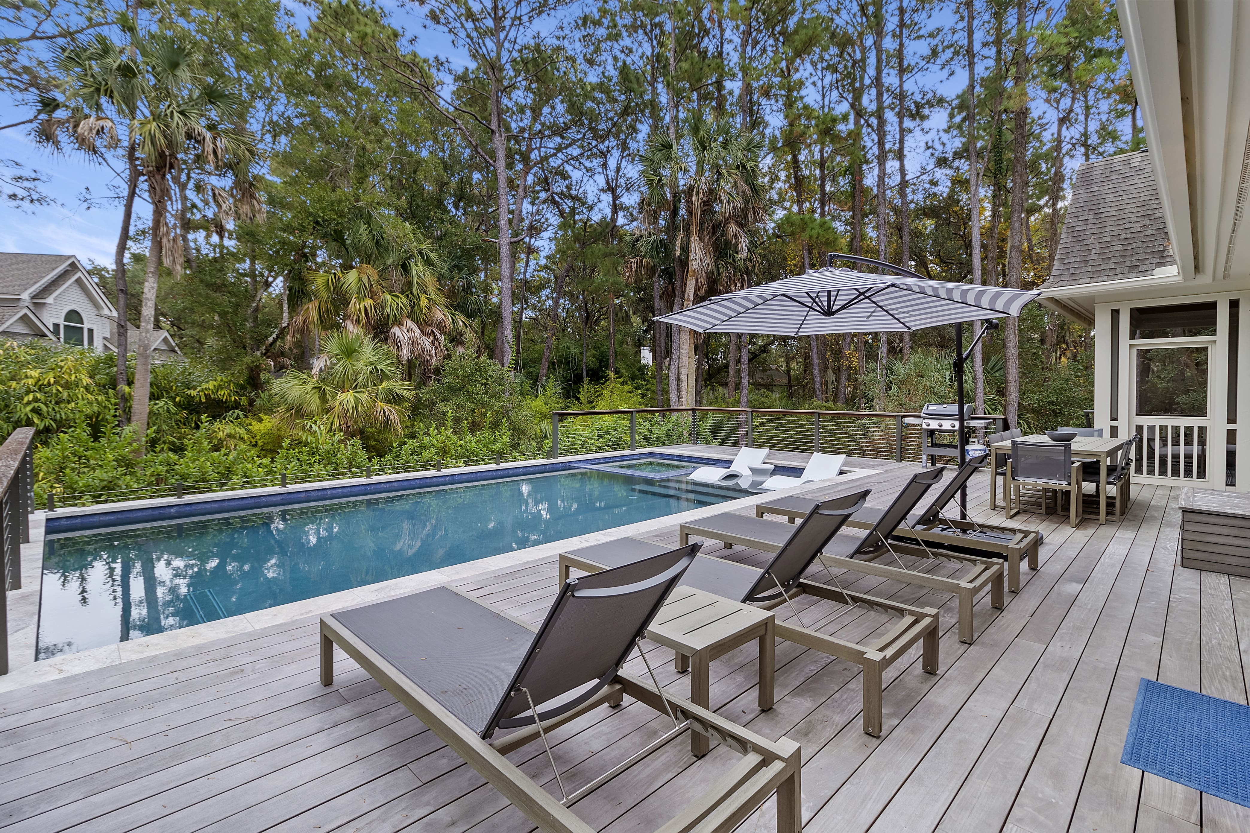 Villa Maestrale Toomer Johns Island: Luxury 4-Bedroom Villa with Pool and Golf Access, Johns Island