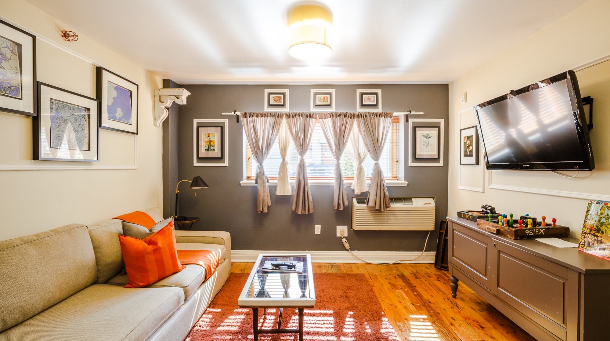 Manor Steinway Long Island City: Modern 1-Bedroom Boutique Apartment Rental with Air-Con in Long Island City