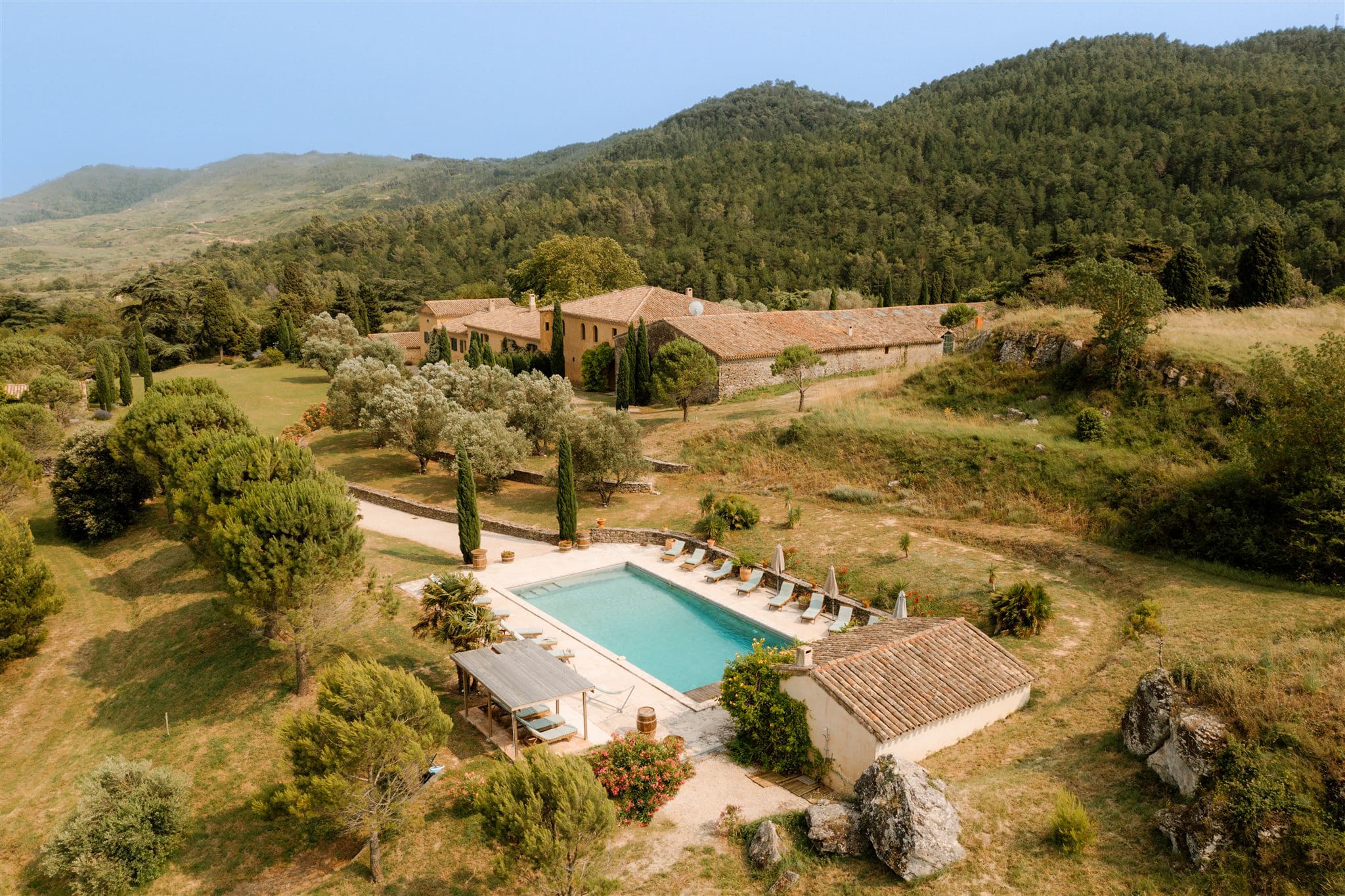 Villa Safran Fontfroide France: Luxury 11-Bedroom Apartment with Seaview and Pool, Aude
