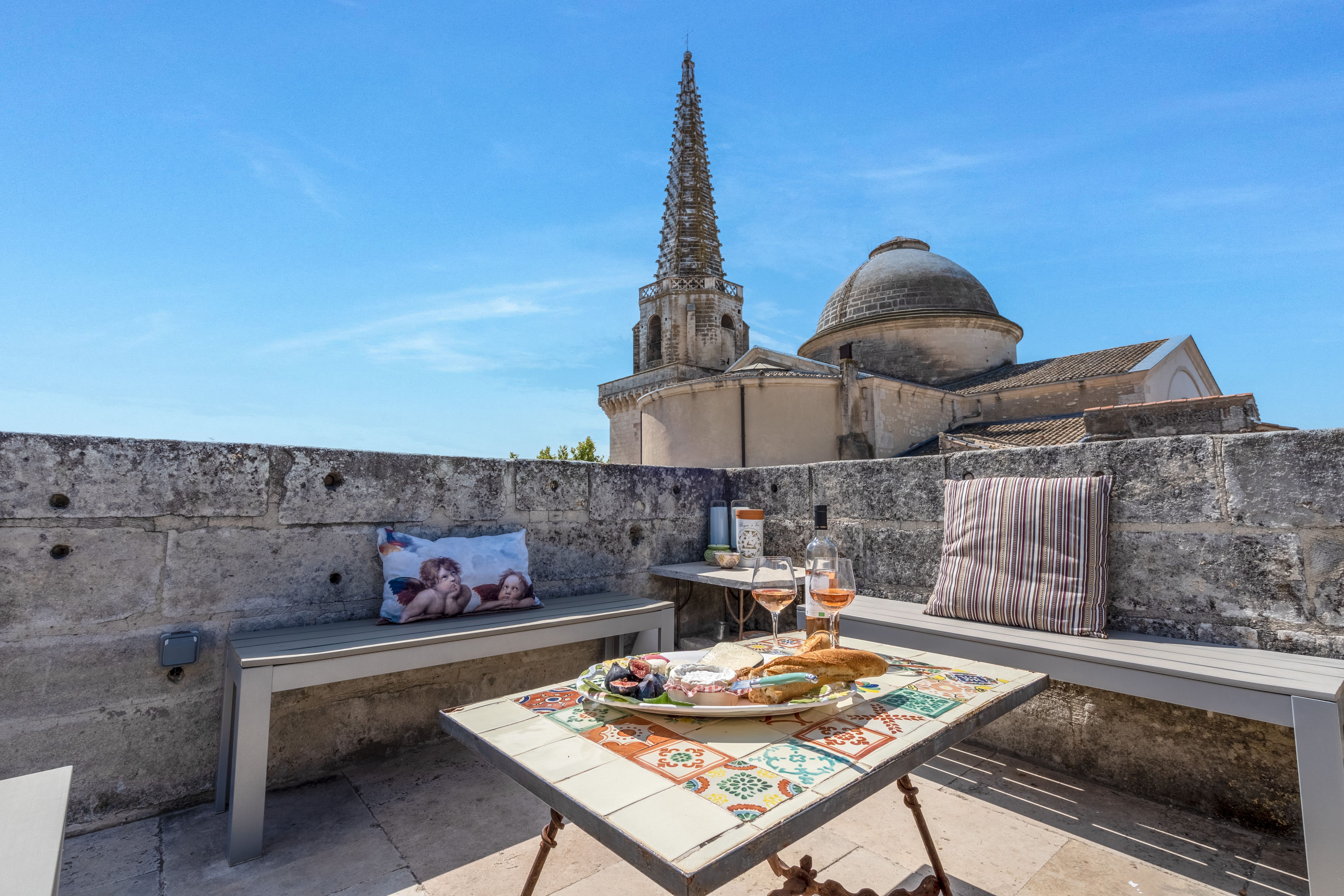 Villa Céladon Nostre-Dame Saint-Rémy-de-Provence: Charming 3-Bedroom Apartment with Air-Con, Saint-Rémy-de-Provence