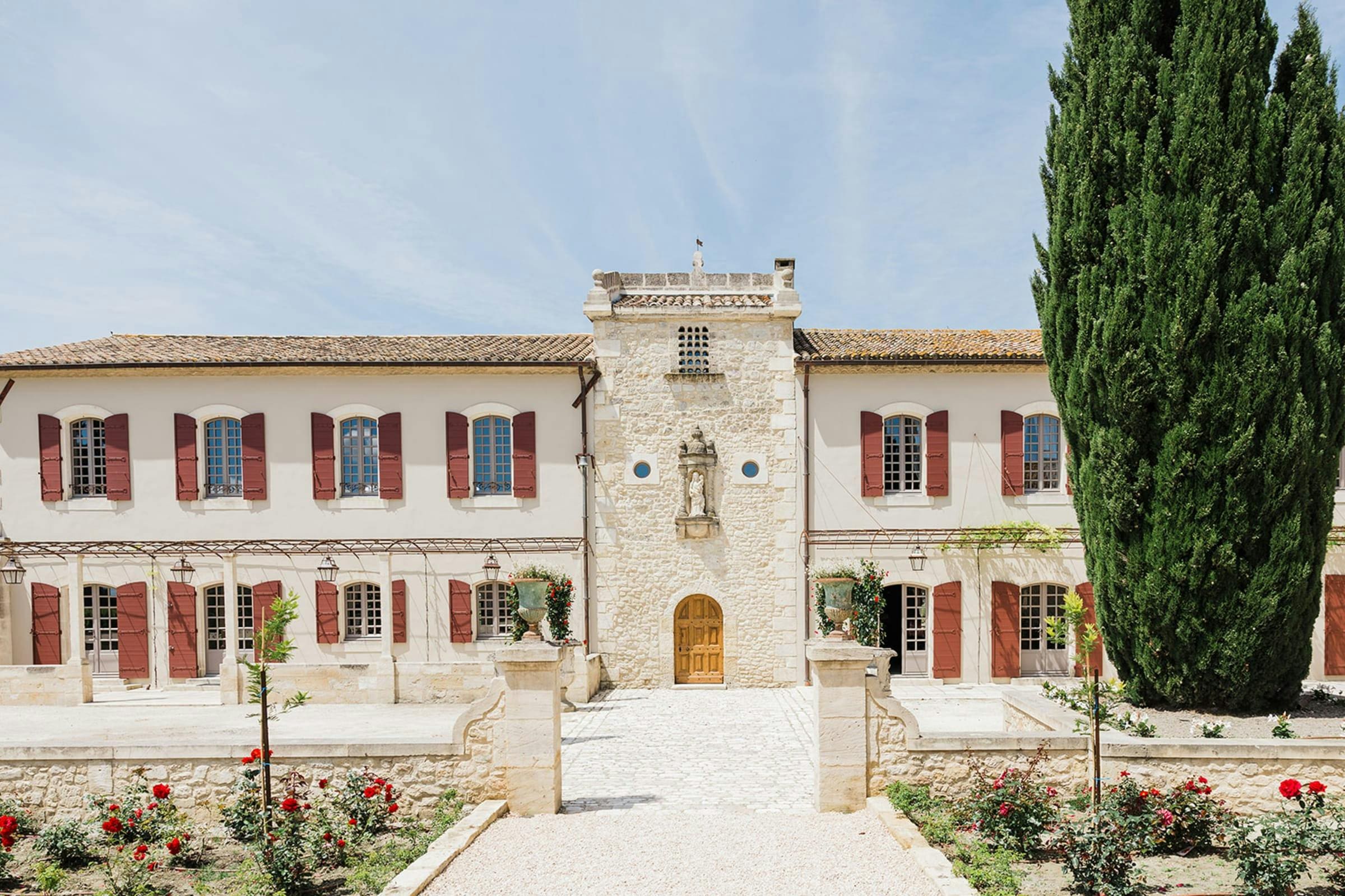Château Crépuscule Glanum Saint-Rémy-de-Provence: Luxurious 9-Bedroom Villa with Pool and Hot Tub, Saint-Rémy-de-Provence