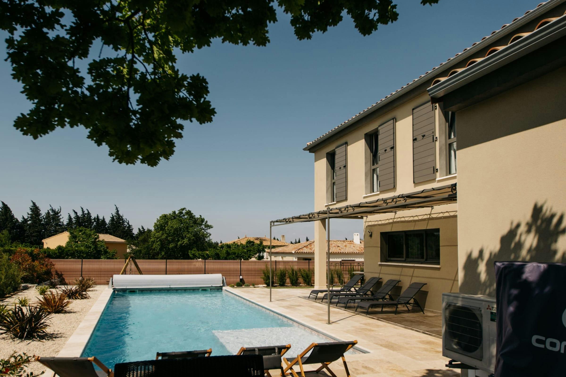 Villa Aurore Saint-Julien Saint-Rémy-de-Provence: Exquisite 4-Bedroom Golf Villa with Pool, Saint-Rémy-de-Provence