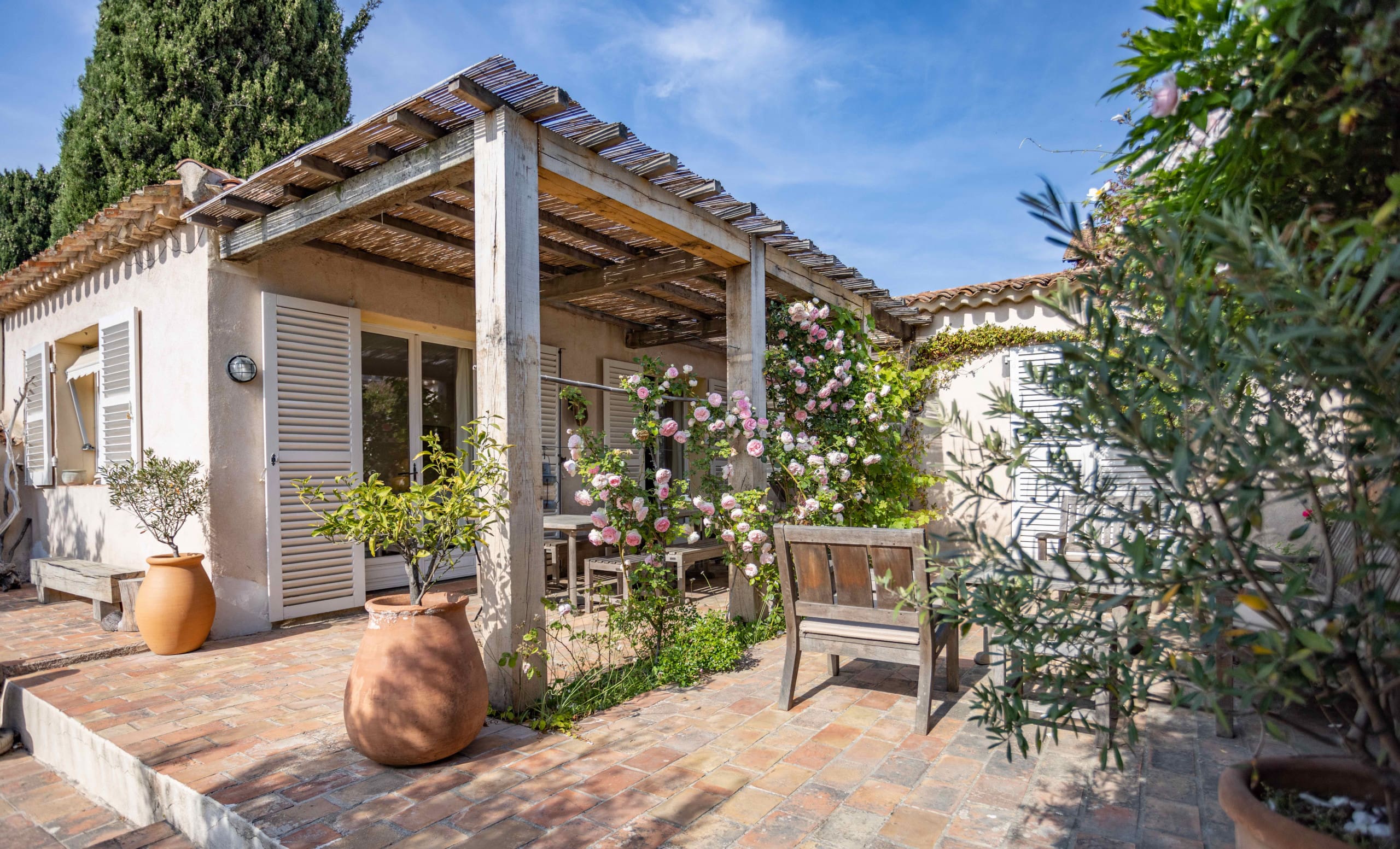 Villa Autan Casteau Toulon: Spacious 4-Bedroom Apartment with Seaview, Toulon