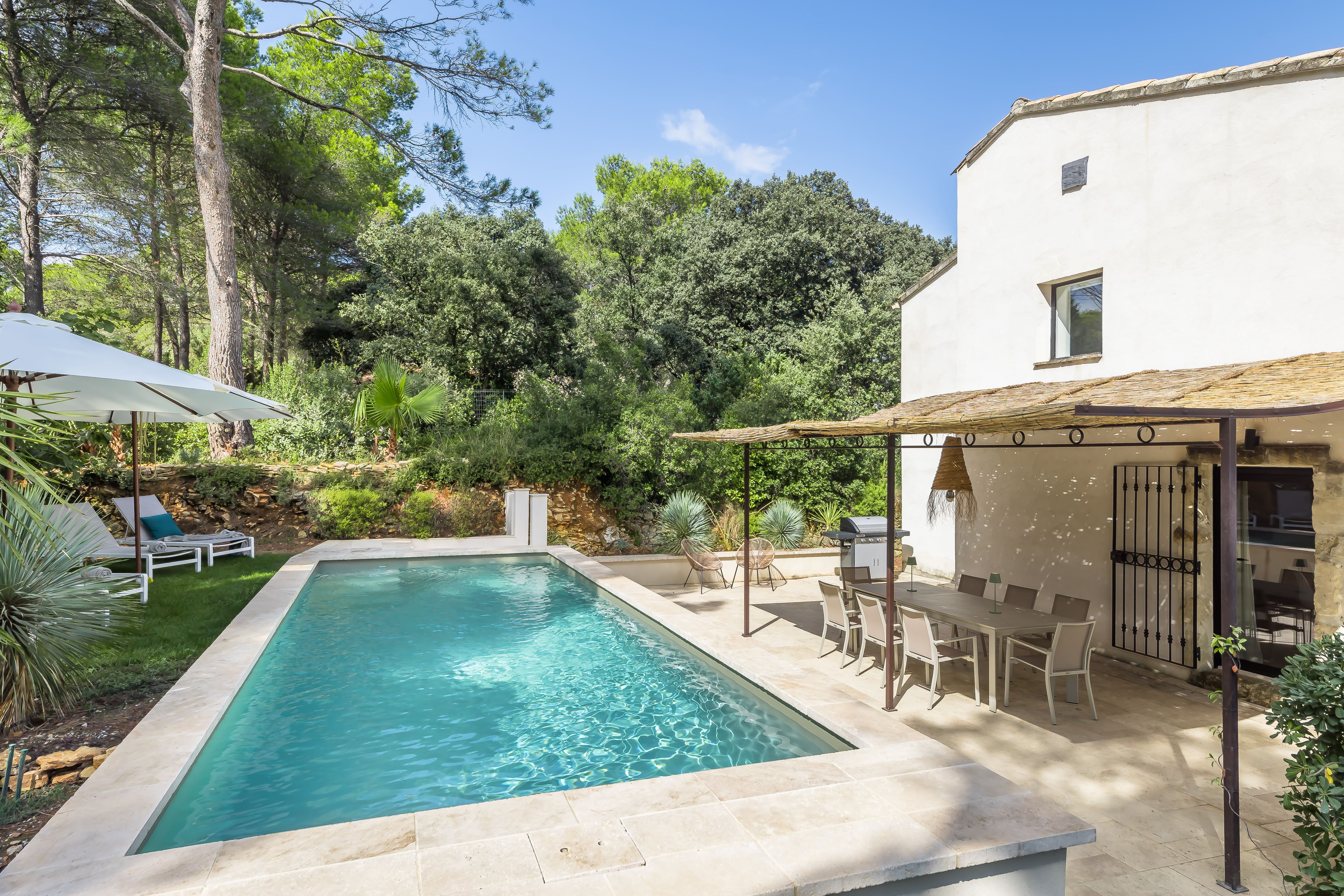 Villa Safran Valensole Provence: 3-Bedroom Luxury House with Pool and Stunning Views, Vaucluse