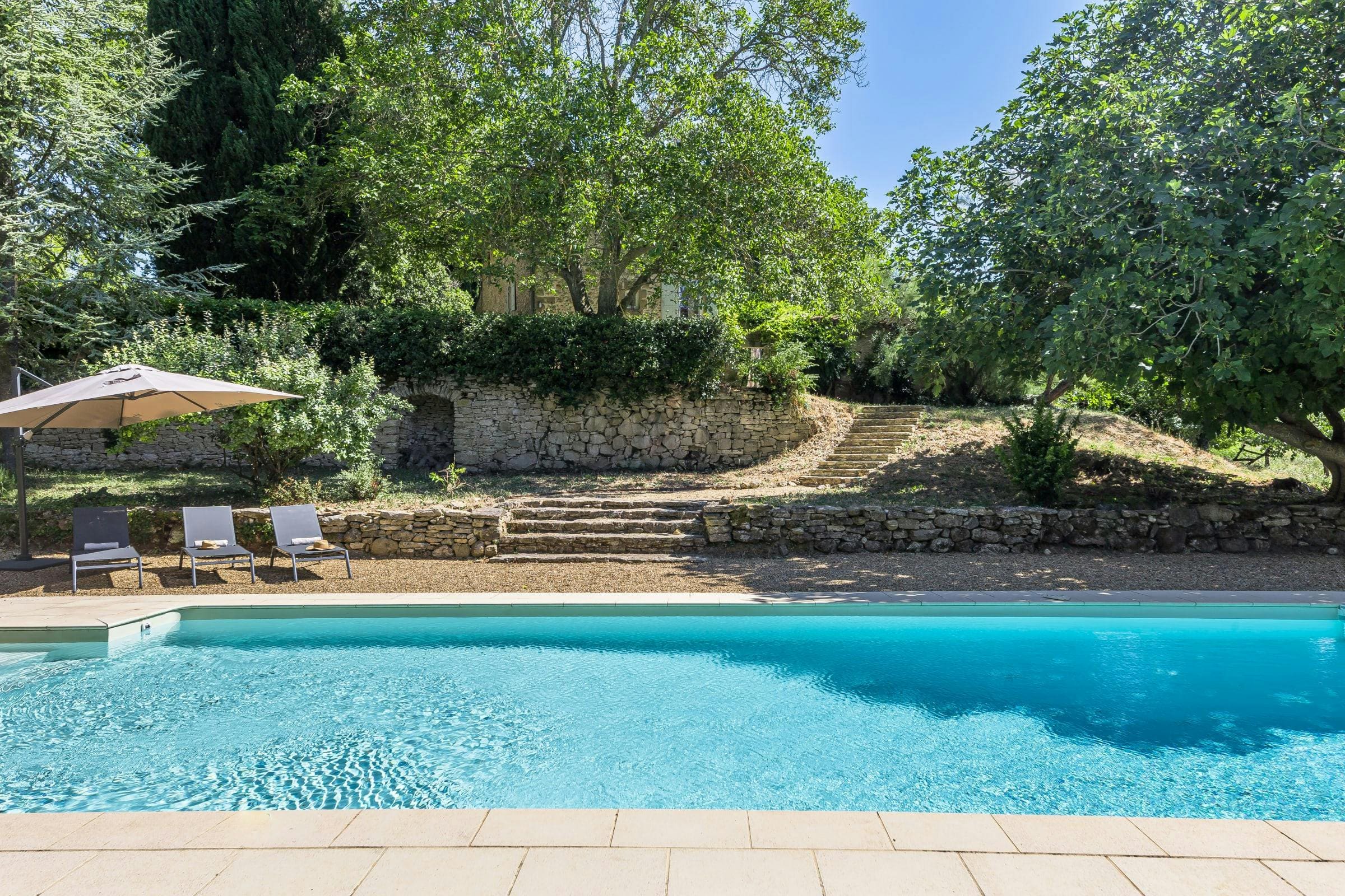 Villa Crépuscule Saint-Blaise Provence: Luxury 4-Bedroom Villa with Swimming Pool and Sea Views, Vaucluse