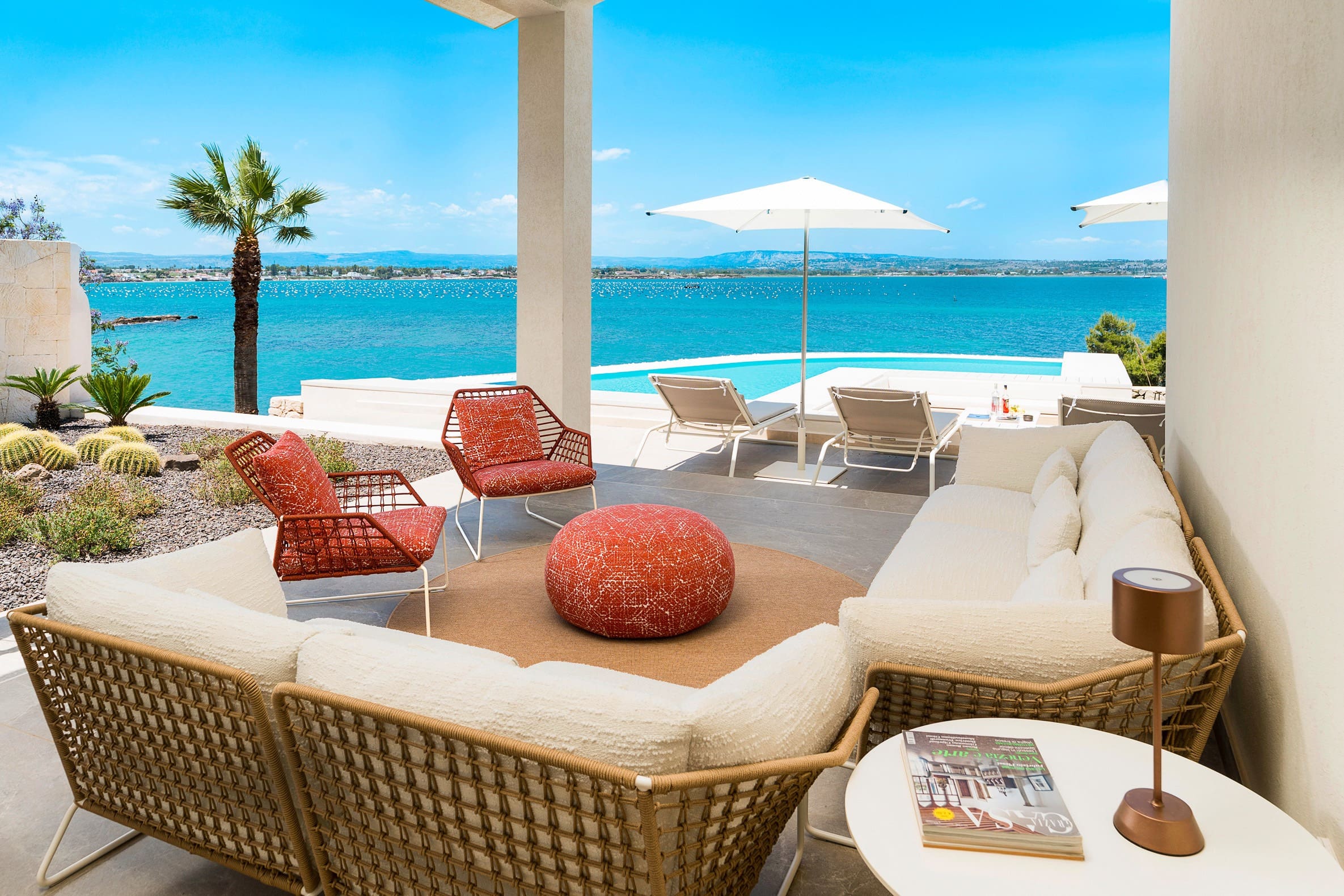 Villa Alba Belvedere Syracuse: Luxury 4-Bedroom Apartment with Infinity Pool, Syracuse