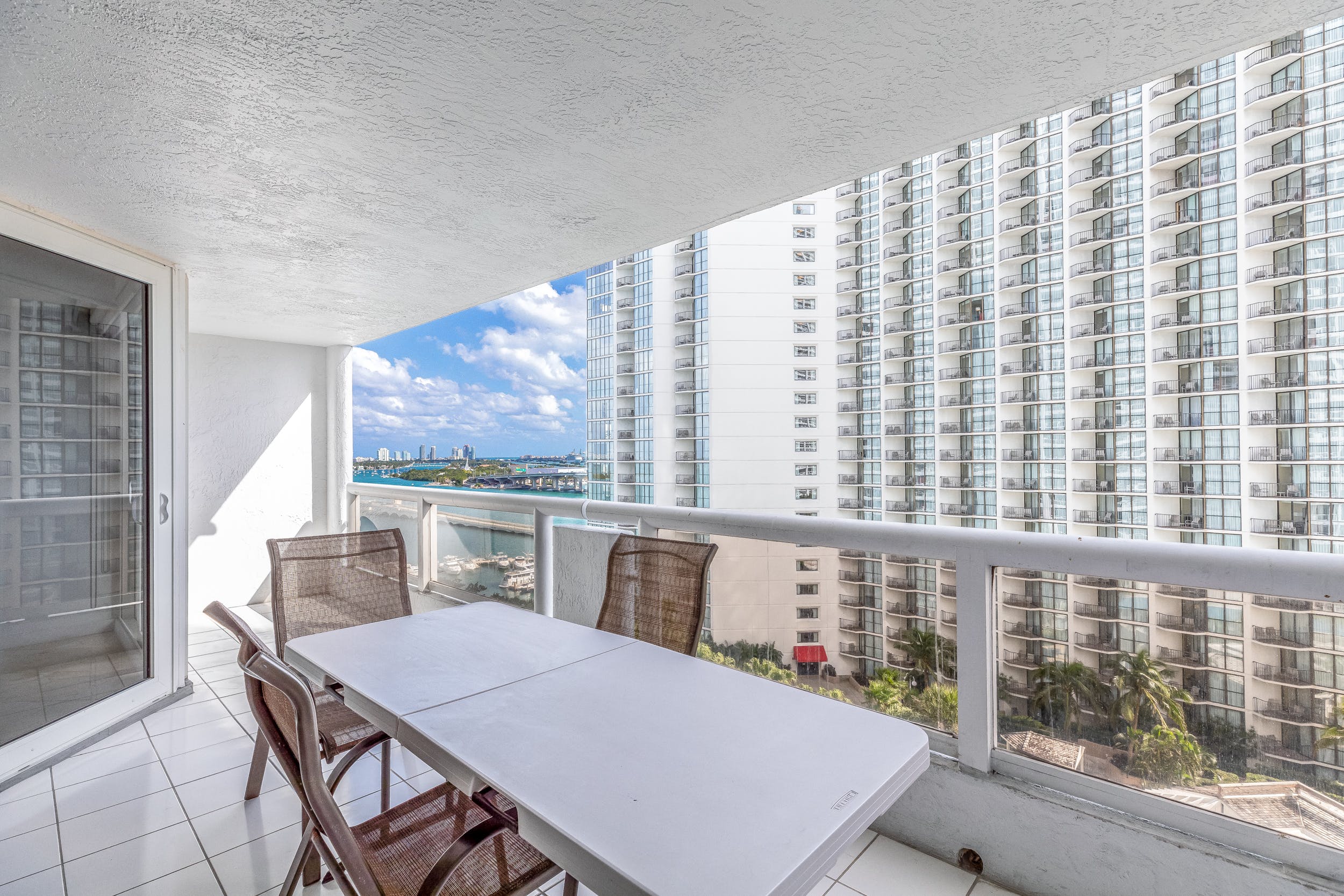 Palazzo Biscayne Miami Downtown Miami 4: Luxury 3-Bedroom Apartment with Pool and Seaview, Downtown Miami