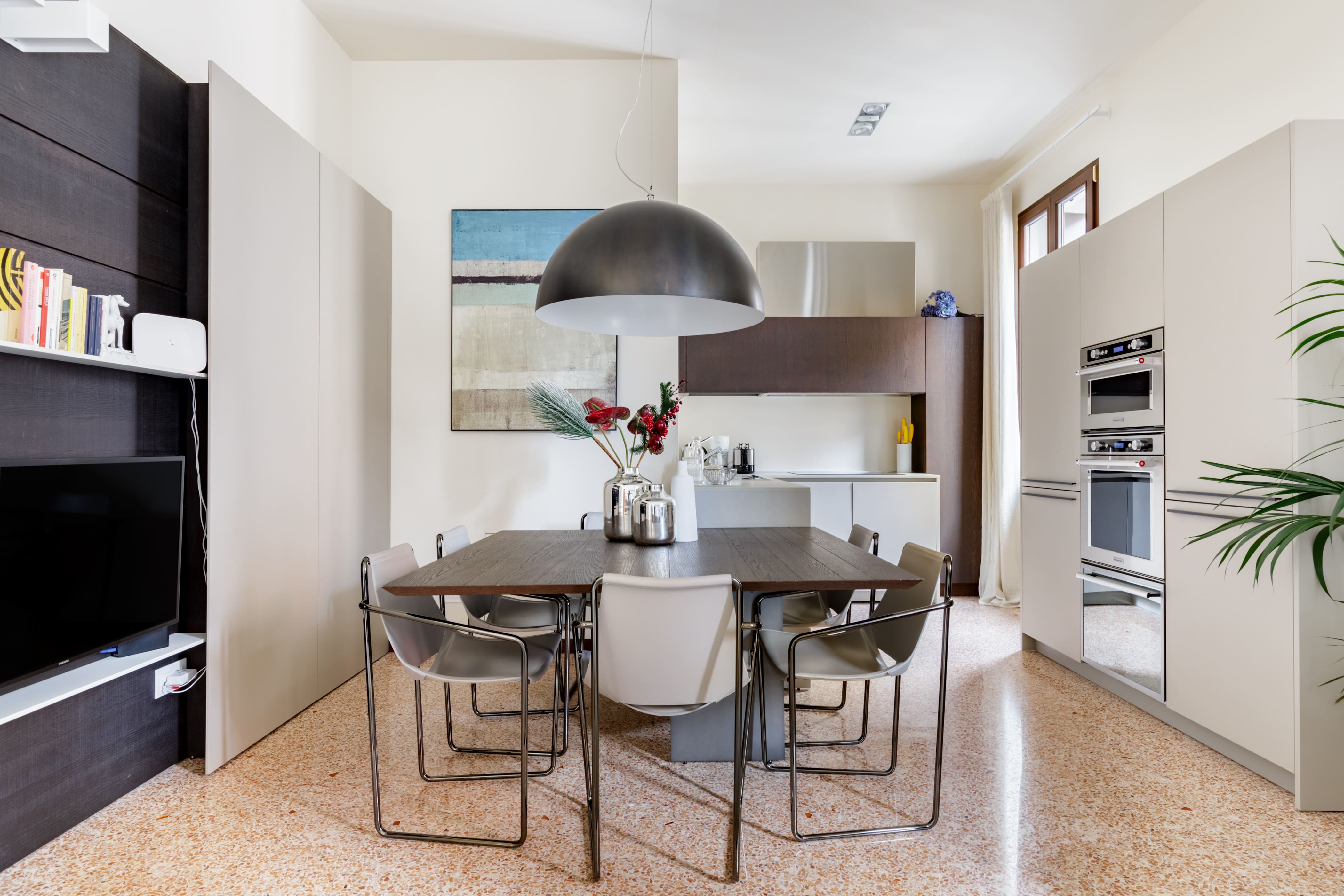Villa Meridiana Sant’Elena San Marco: Charming 3-Bedroom Apartment with Sea Views in San Marco, Venice