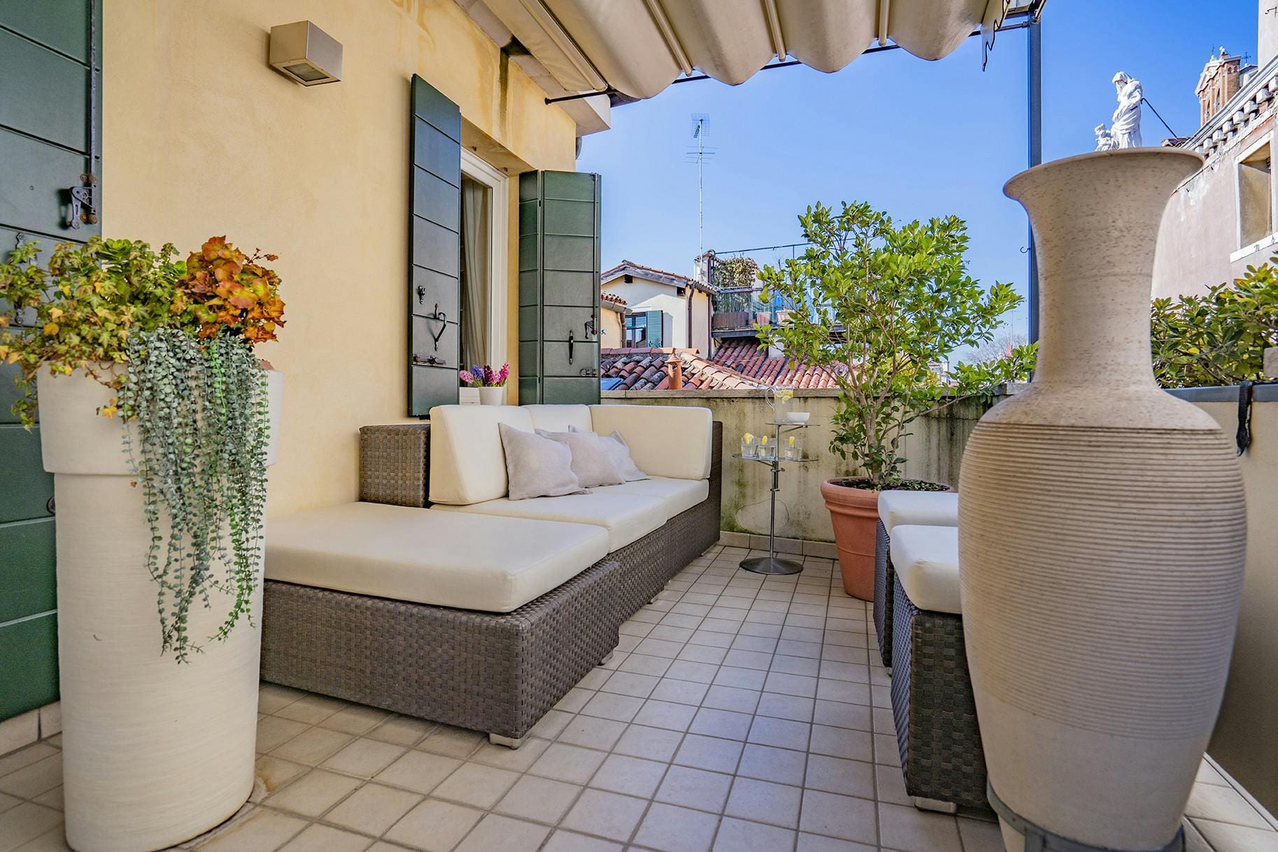 Palazzo Ospedaletto Venezia: Stylish 2-Bedroom Penthouse Rental with Terraces and Seaview, Venice San Marco