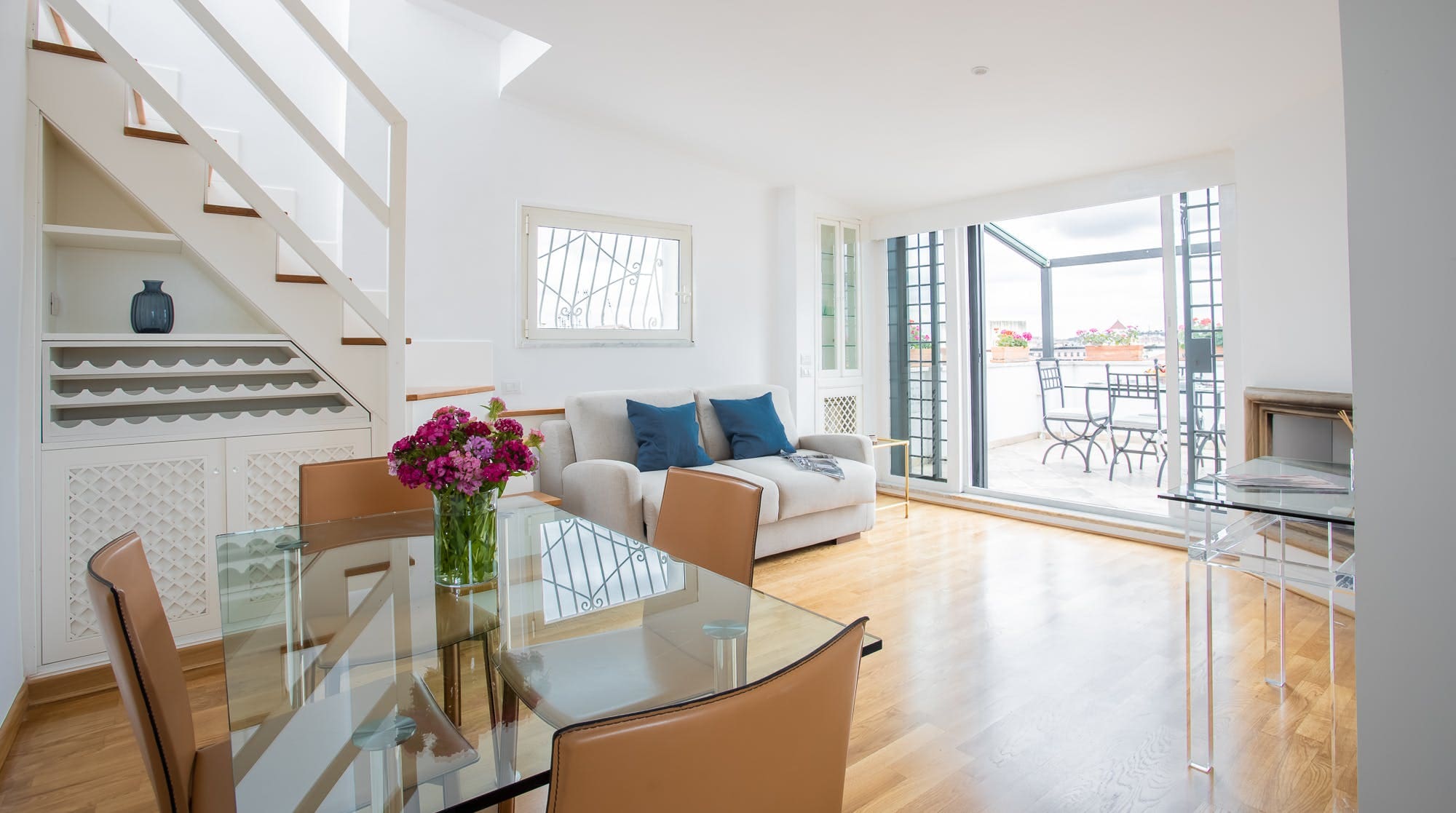 Palazzo Pinciano Roma: Elegant 2-Bedroom Penthouse Rental with Terraces in Pincio & Villa Borghese, Rome