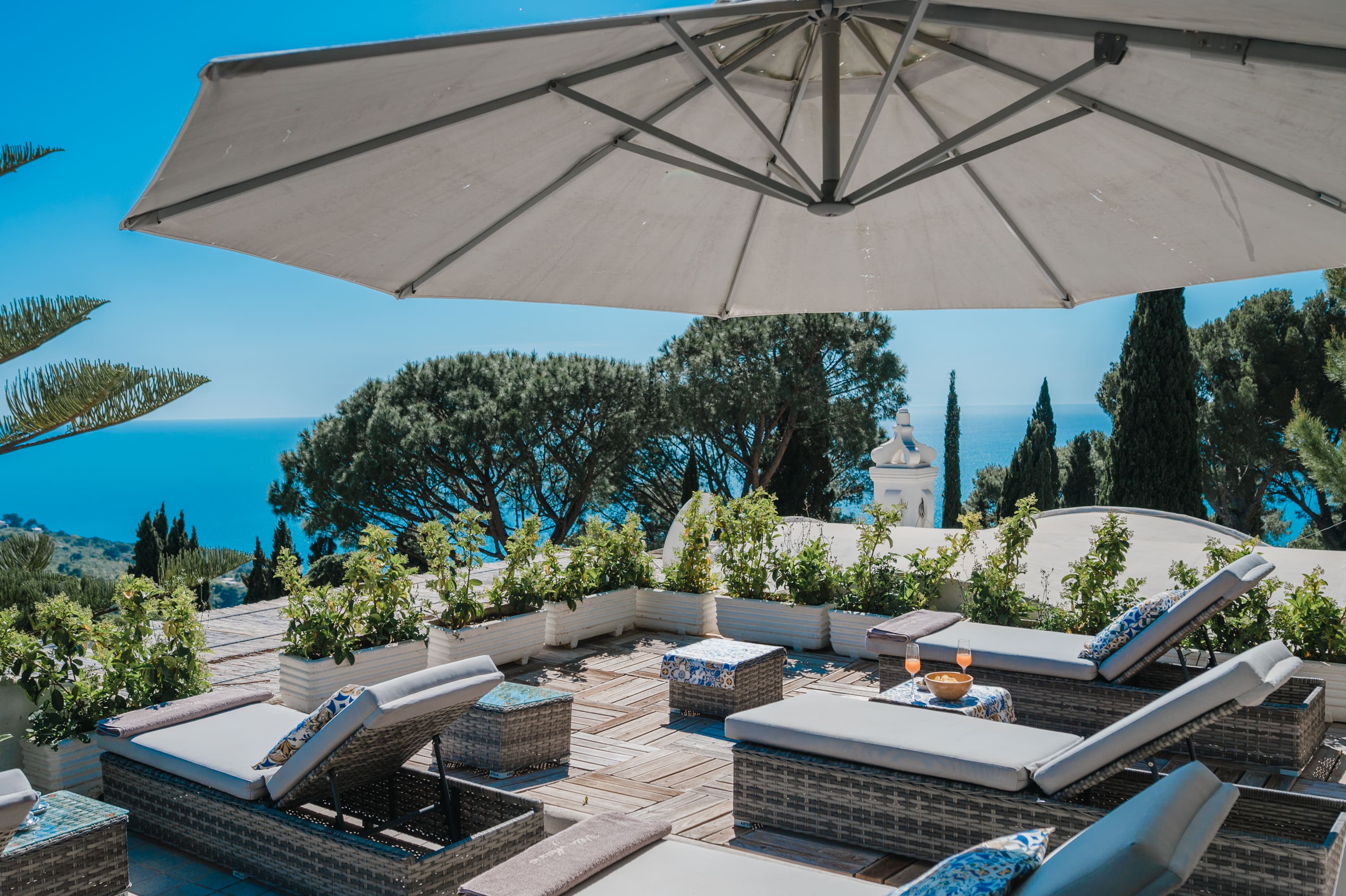 Villa Amaranto Gradola Capri: Spacious 6-Bedroom Apartment with Seaview and Pool, Capri
