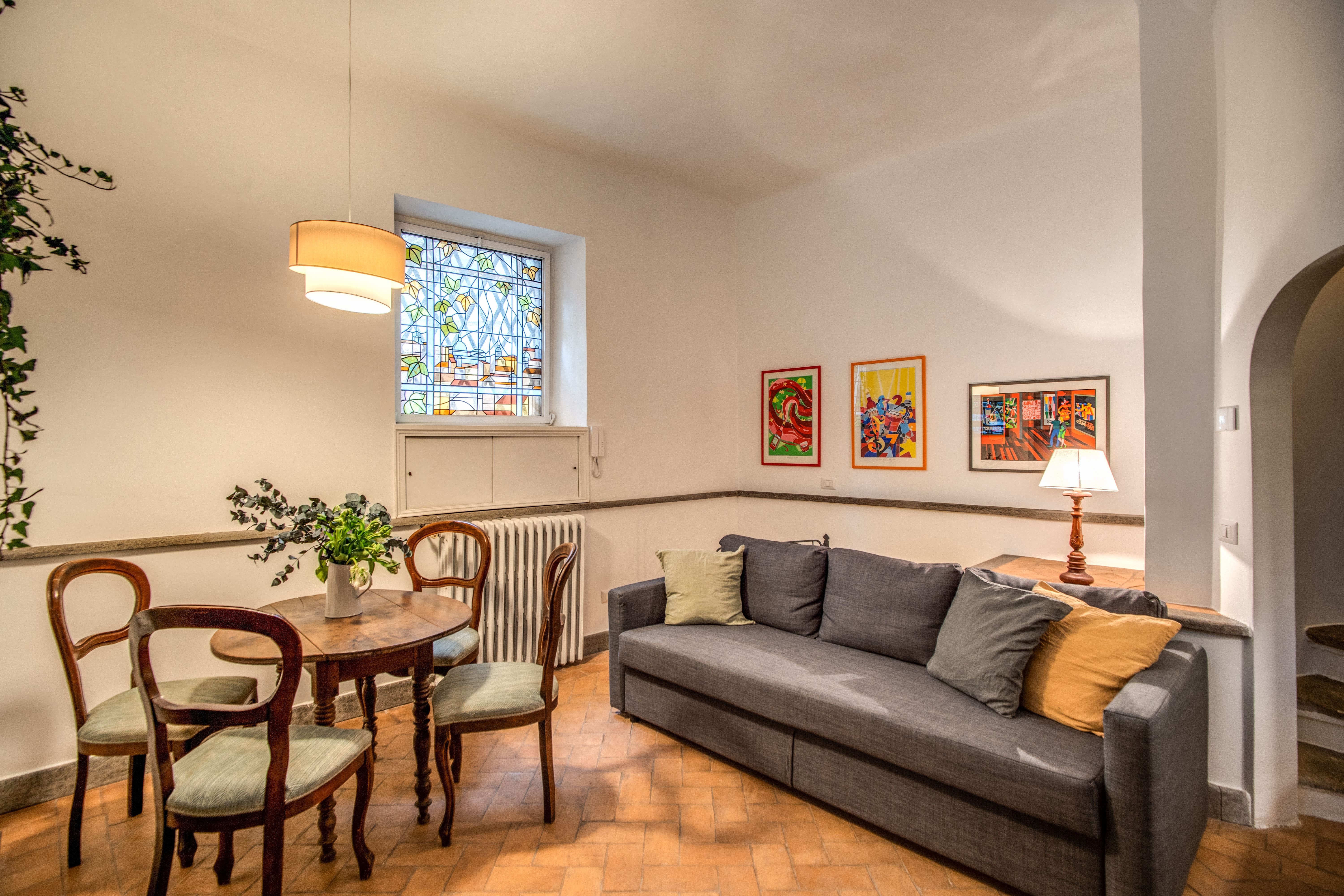 Palazzo Turri Pantheon: Charming 2-Bedroom Apartment Rental with Air Conditioning in Pantheon, Rome