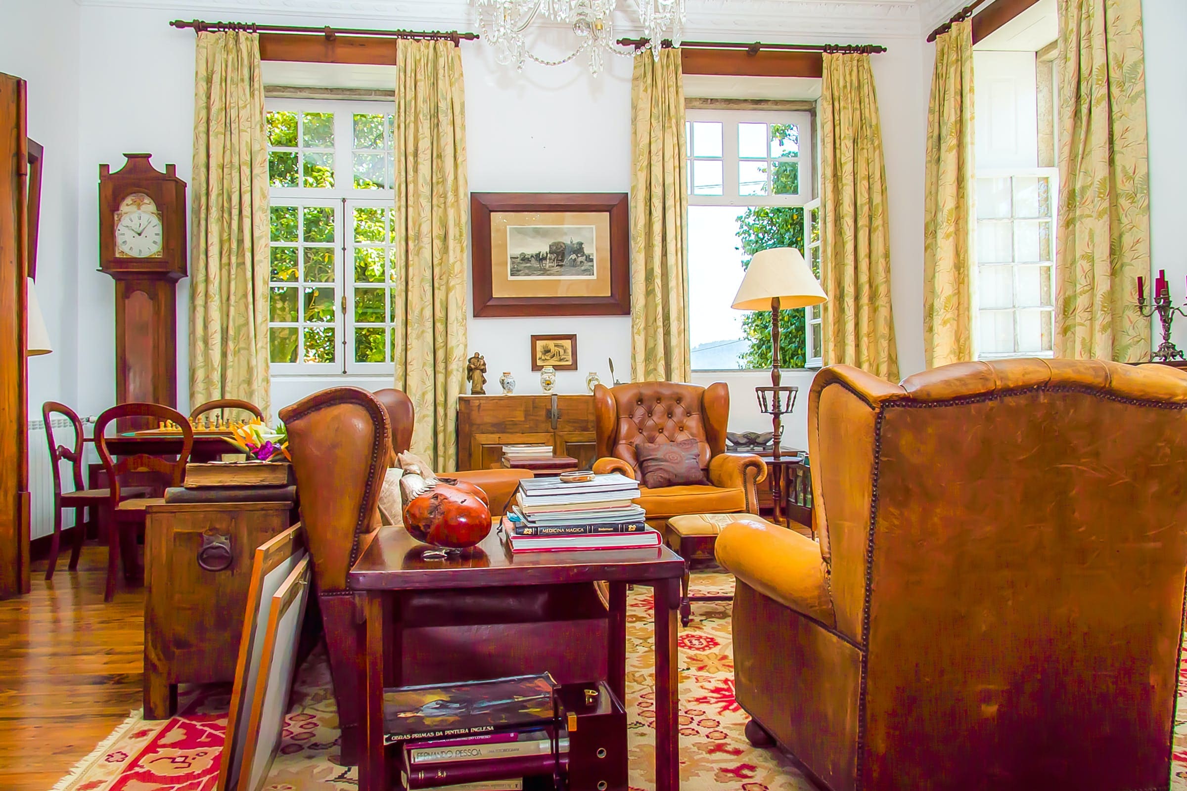 Quinta Azinheira Viana: Luxury 5-Bedroom Villa with Private Pool and Tennis Court, Viana do Castelo