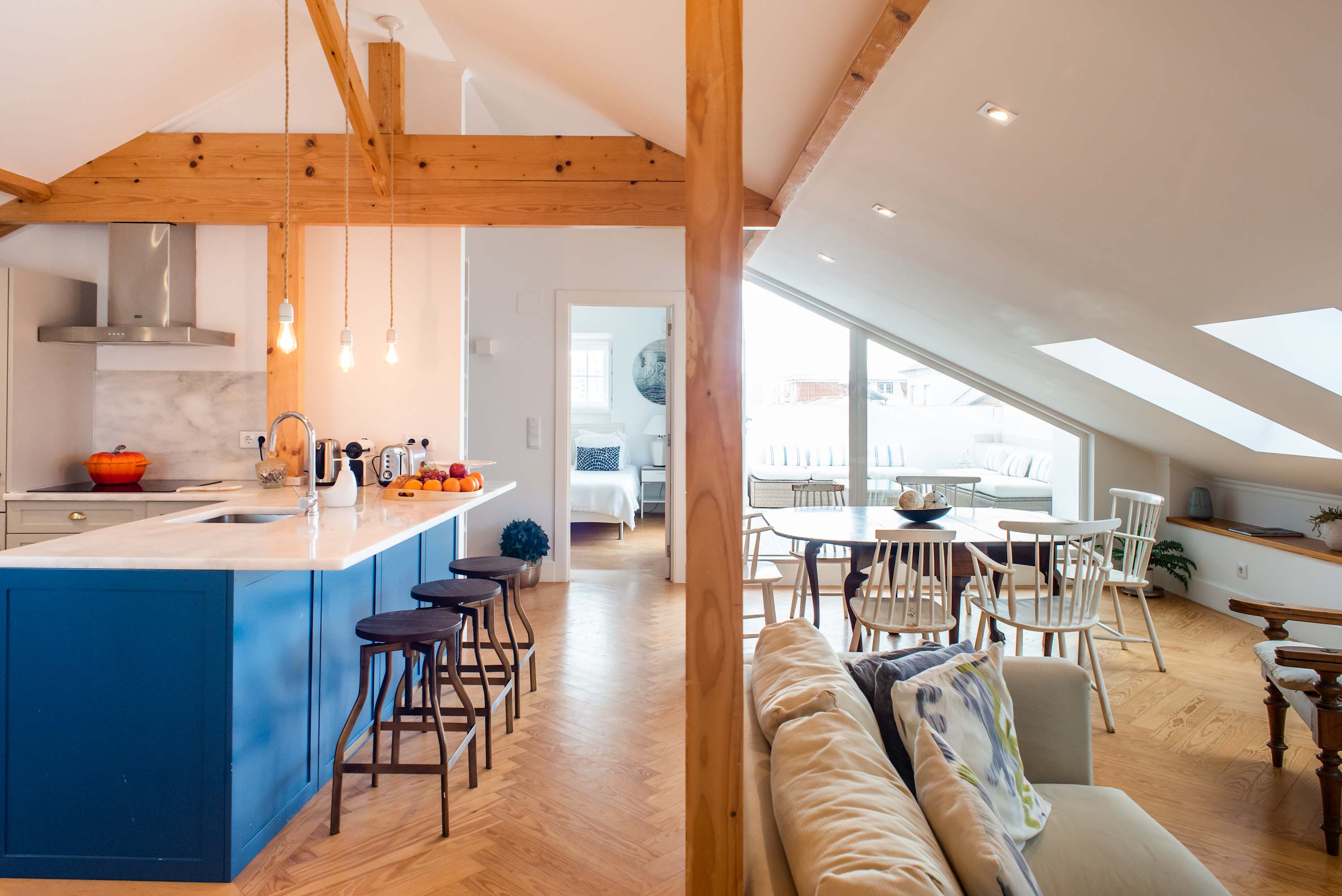 Quinta Madragoa Lisboa: Stylish 3-Bedroom Penthouse Rental with Sea Views, Lisbon