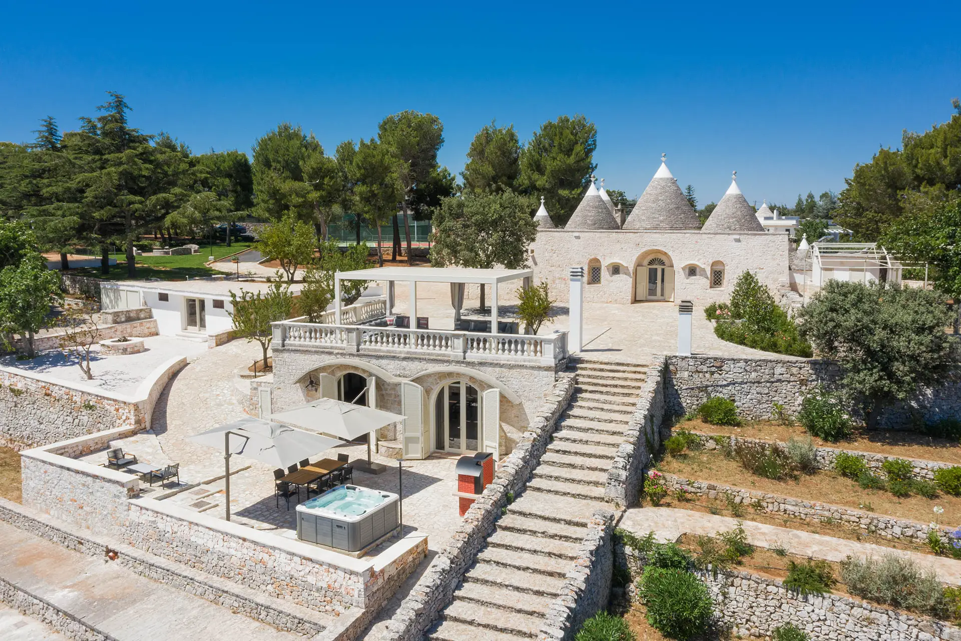 Villa Alba Specchia Martina Franca: Luxury 4-Bedroom Apartment with Pool and Seaview, Martina Franca