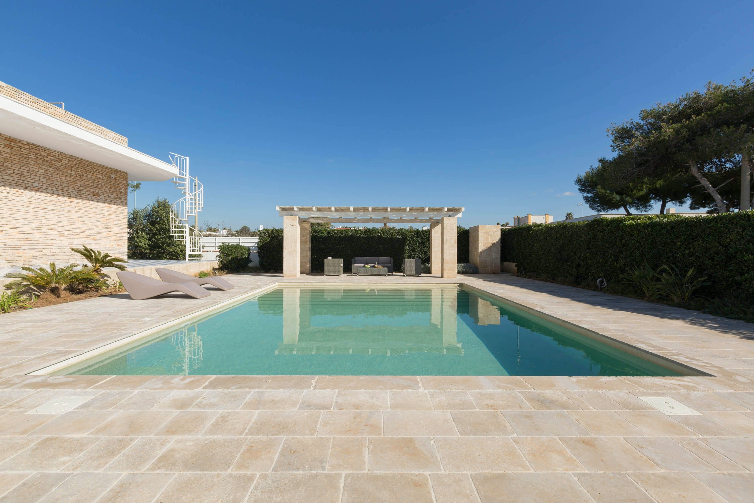 Villa Ceruleo Torre Chianca Lecce: 4-Bedroom Villa with Seaview and Pool, Lecce