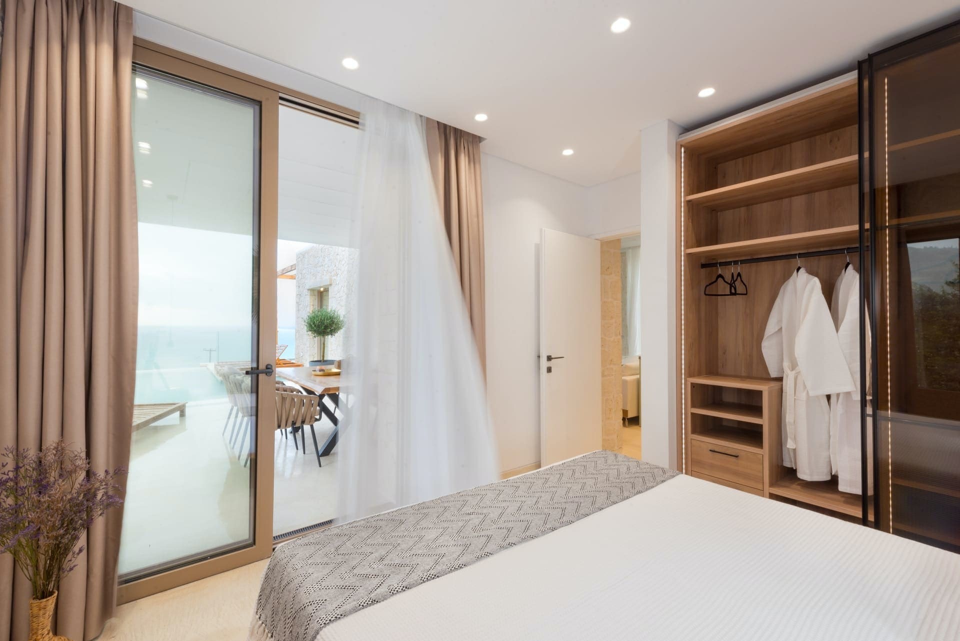 Villa Lefkos Palaiokastro Agios Stefanos: Luxury 2-Bedroom Villa with Private Pool and Sea Views, Agios Stefanos