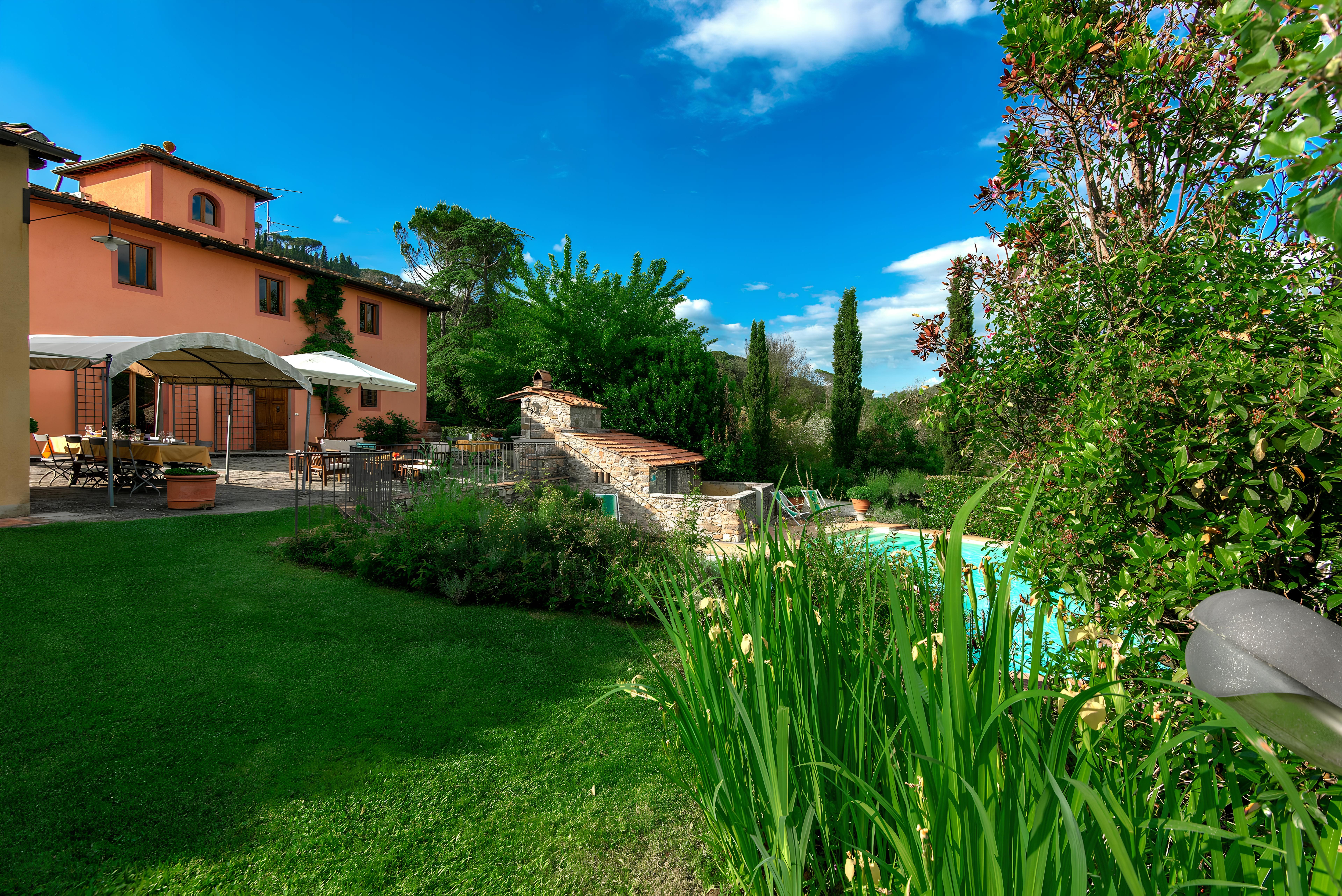 Villa Arcetri Boschetto: Luxury 4-Bedroom Villa with Private Pool and Hot Tub, Arcetri Tuscany