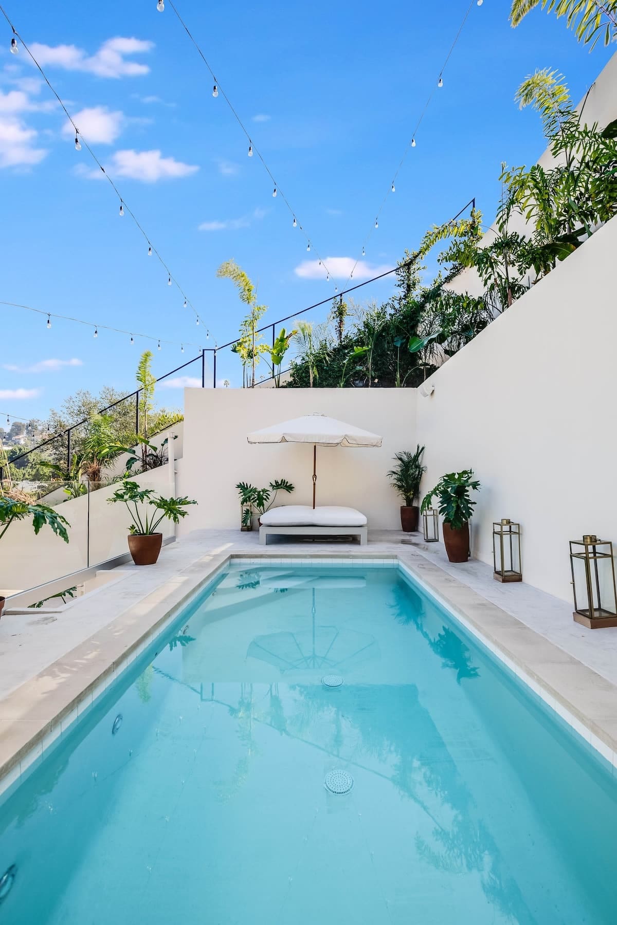 Villa Cahuenga Hollywood Hills Hollywood Hills: Luxury 3-Bedroom Villa with Private Pool and Mountain Views, Hollywood Hills
