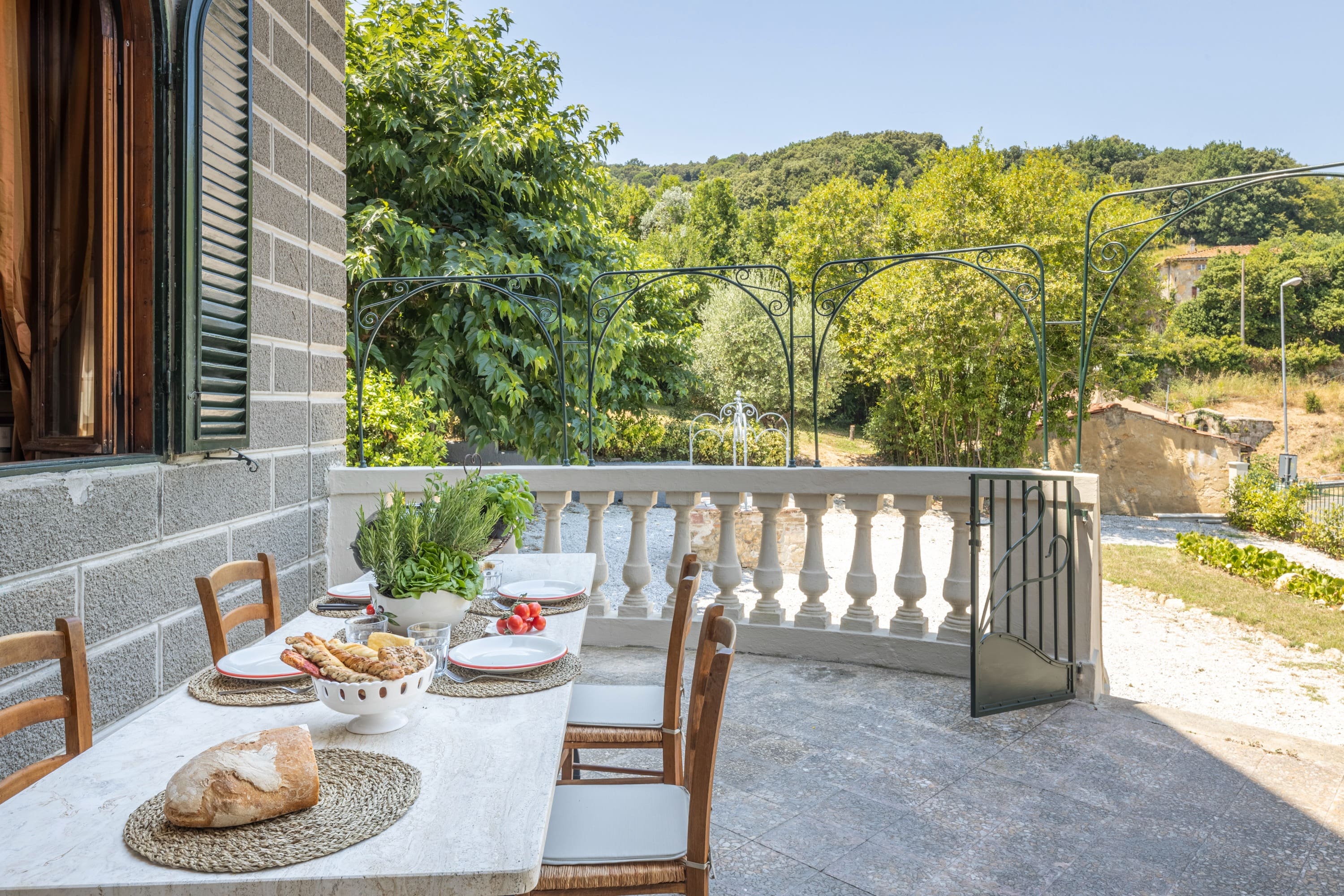 Villa Calafuria Livorno Livorno: Luxury 3-Bedroom Villa with Pool and Sea Views, Livorno Tuscany
