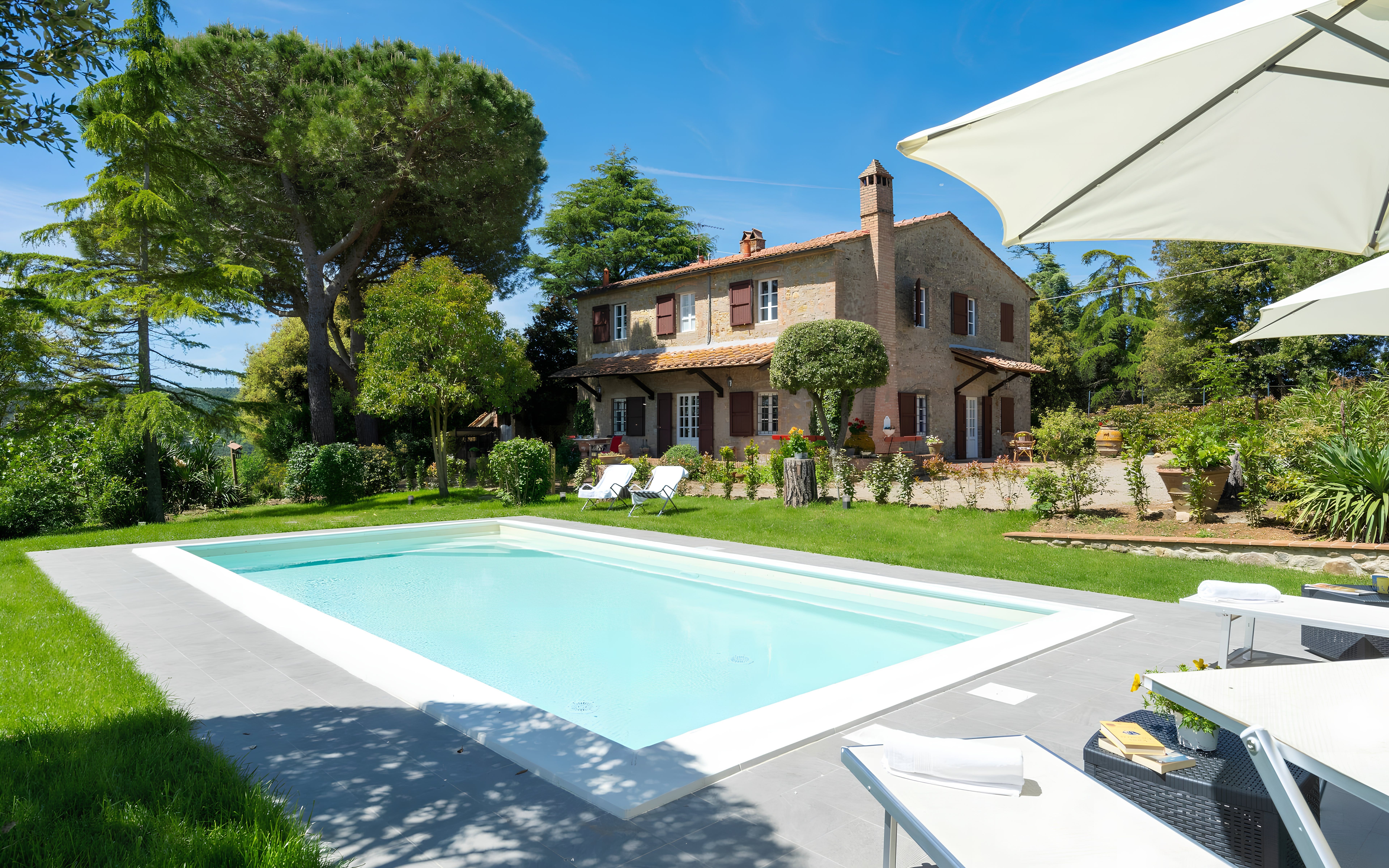Villa Calambrone San Miniato: Luxury 4-Bedroom Villa with Private Pool and Air-Con, San Miniato Tuscany