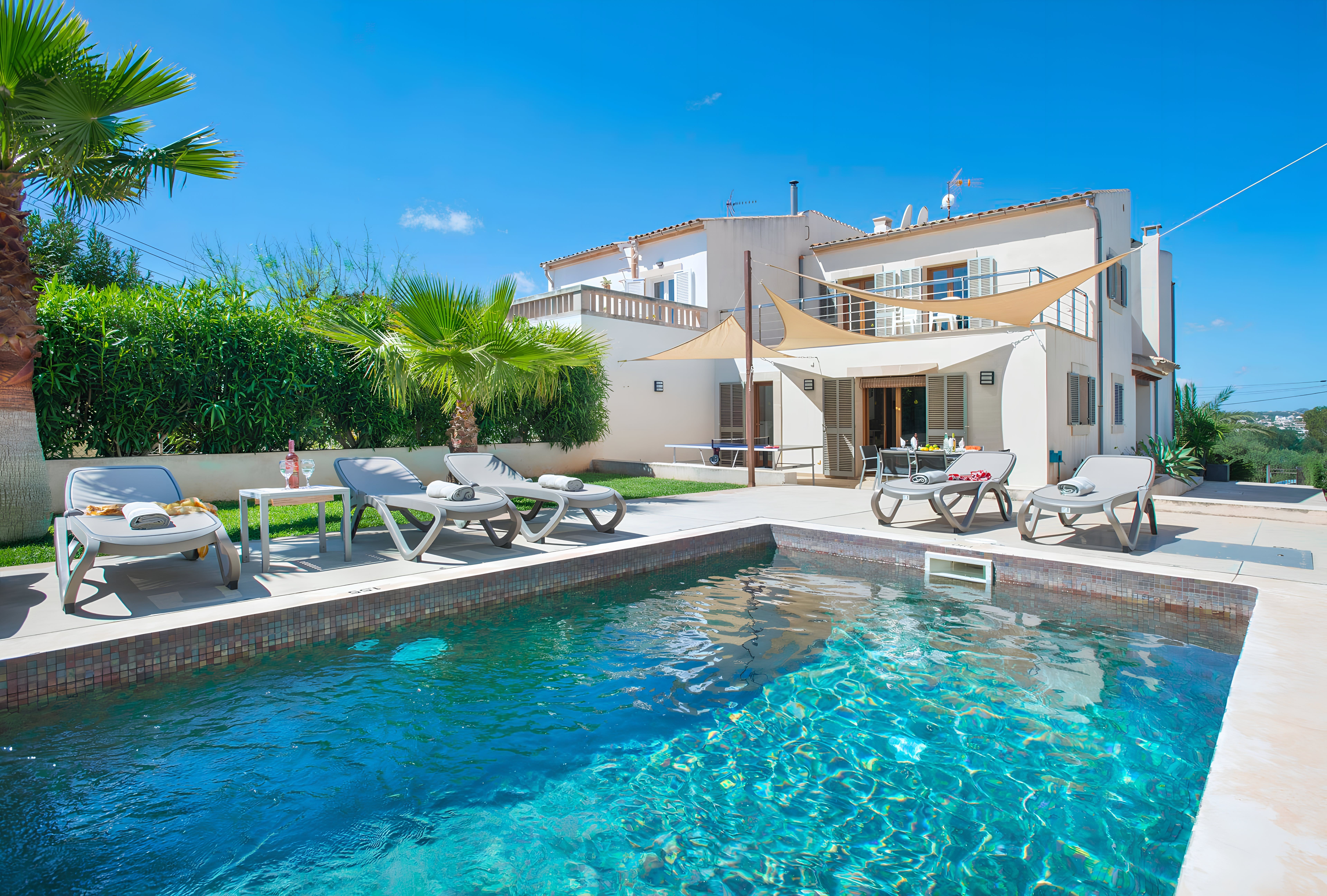 Villa Calissa Cala d’Or: Luxury 3-Bedroom Villa with Private Pool and Sea Views, Cala d’Or