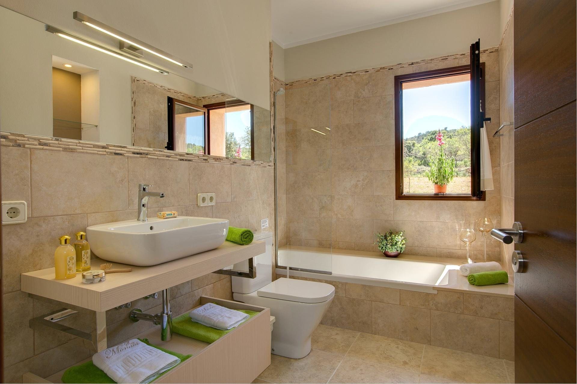 Villa Madrugada Es Fortí Cala d’Or: Charming 3-Bedroom Apartment with Private Pool near Golf, Cala d’Or