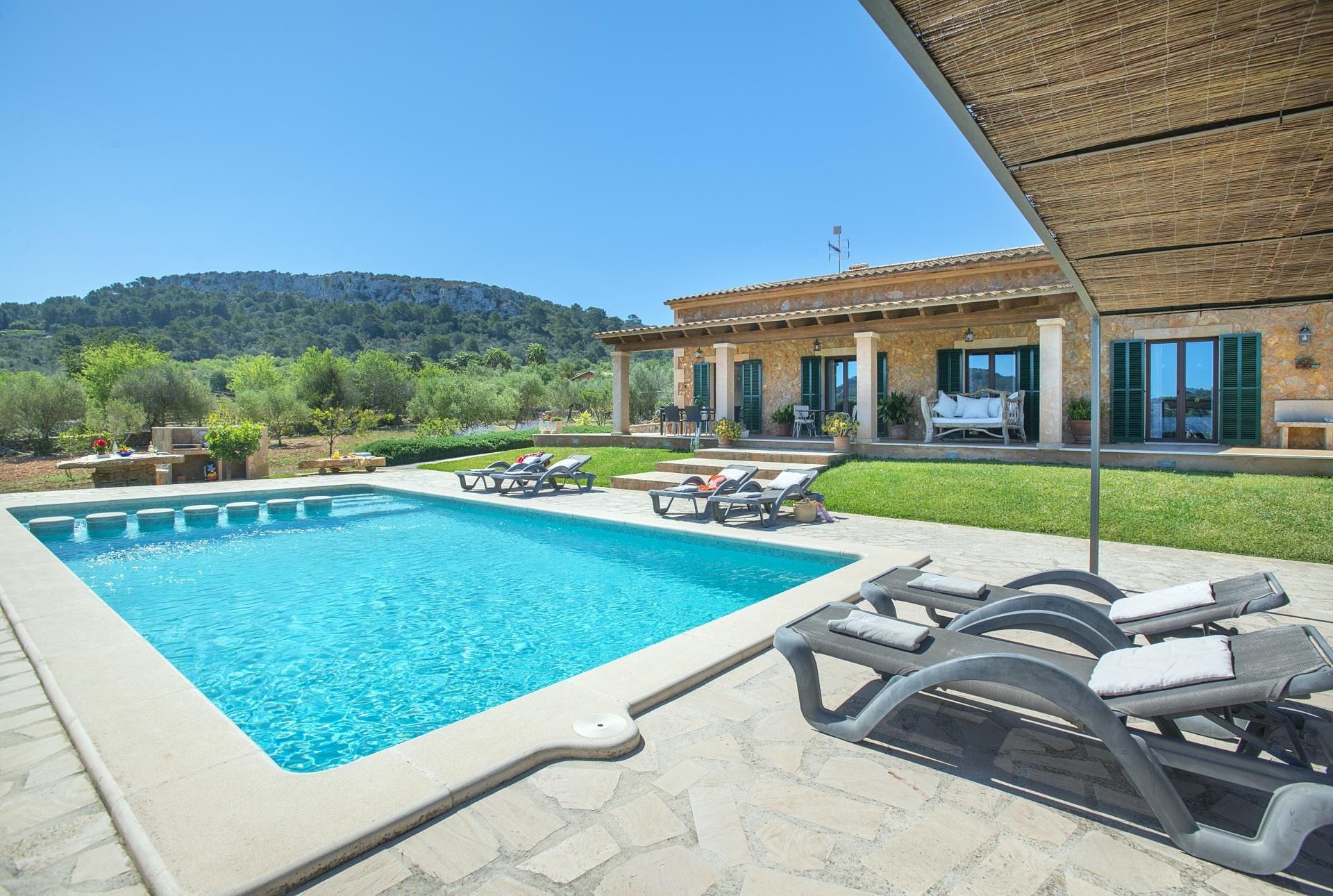 Villa Madrugada Es Fortí Cala d’Or: Charming 3-Bedroom Apartment with Private Pool near Golf, Cala d’Or
