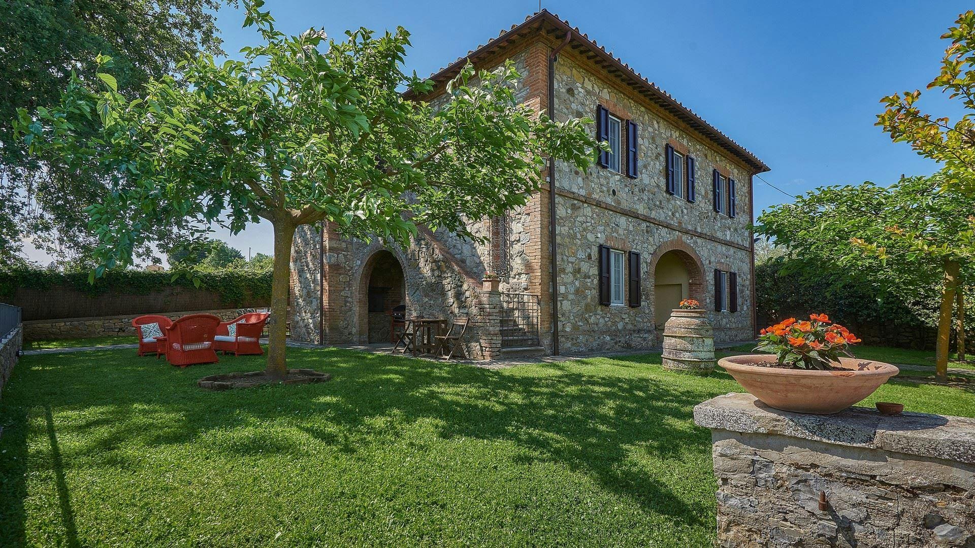 Villa Camollia Siena: Luxury 4-Bedroom Villa with Private Pool and Air Conditioning, Siena