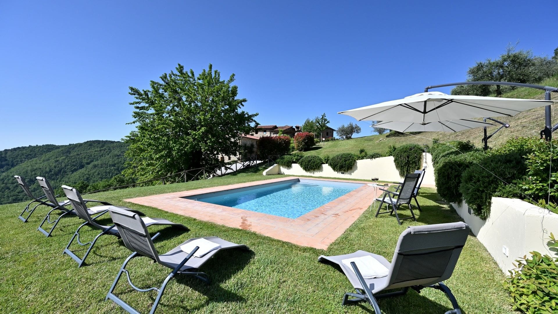 Villa Amaranto Foiano Val di Chiana: Luxury 4-Bedroom Villa with Private Pool and Countryside Views, Val di Chiana