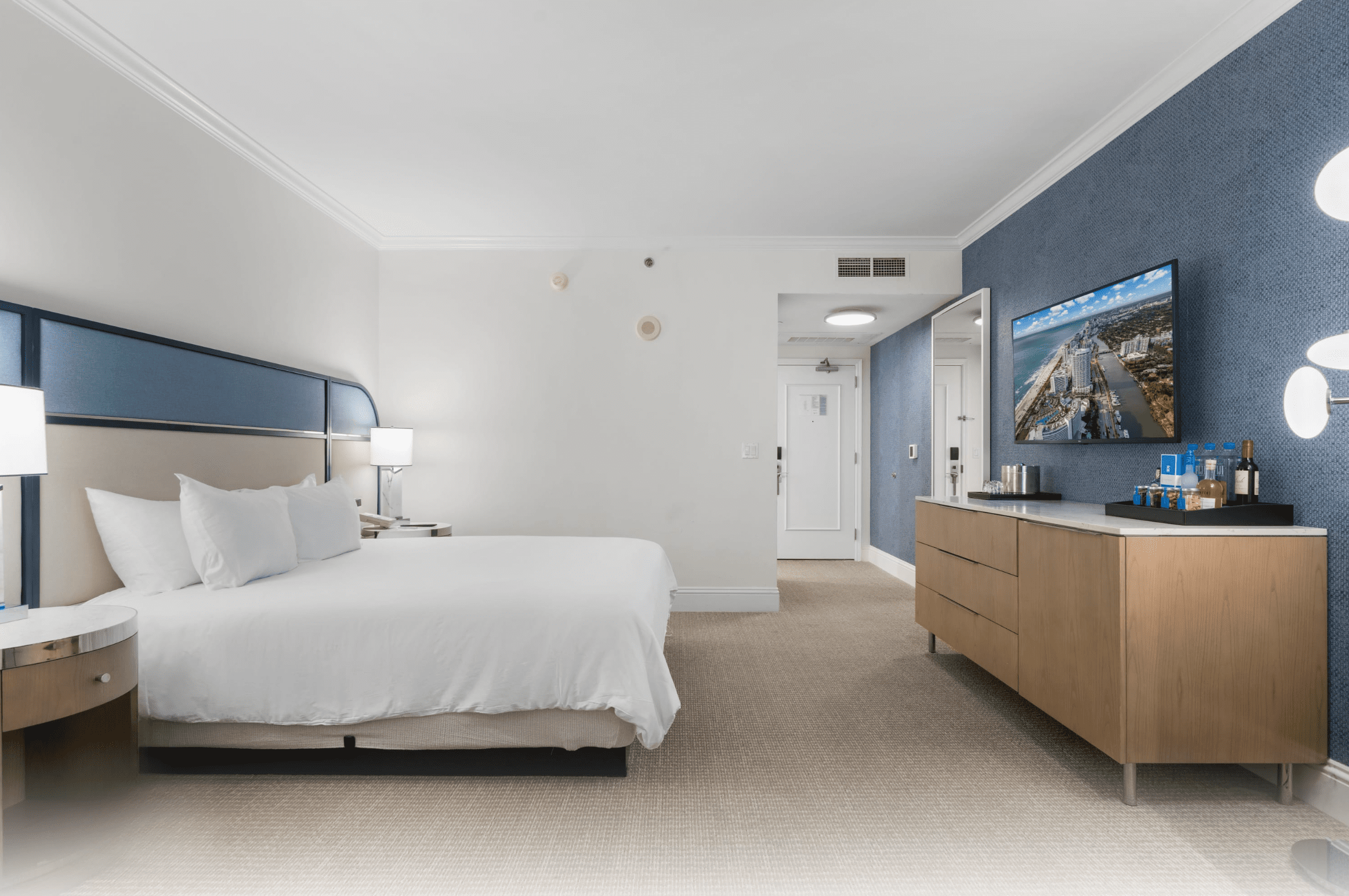 Villa Cocoplum Miami Beach: Luxury 1-Bedroom Villa with Hot Tub and Beach Access, Miami Beach