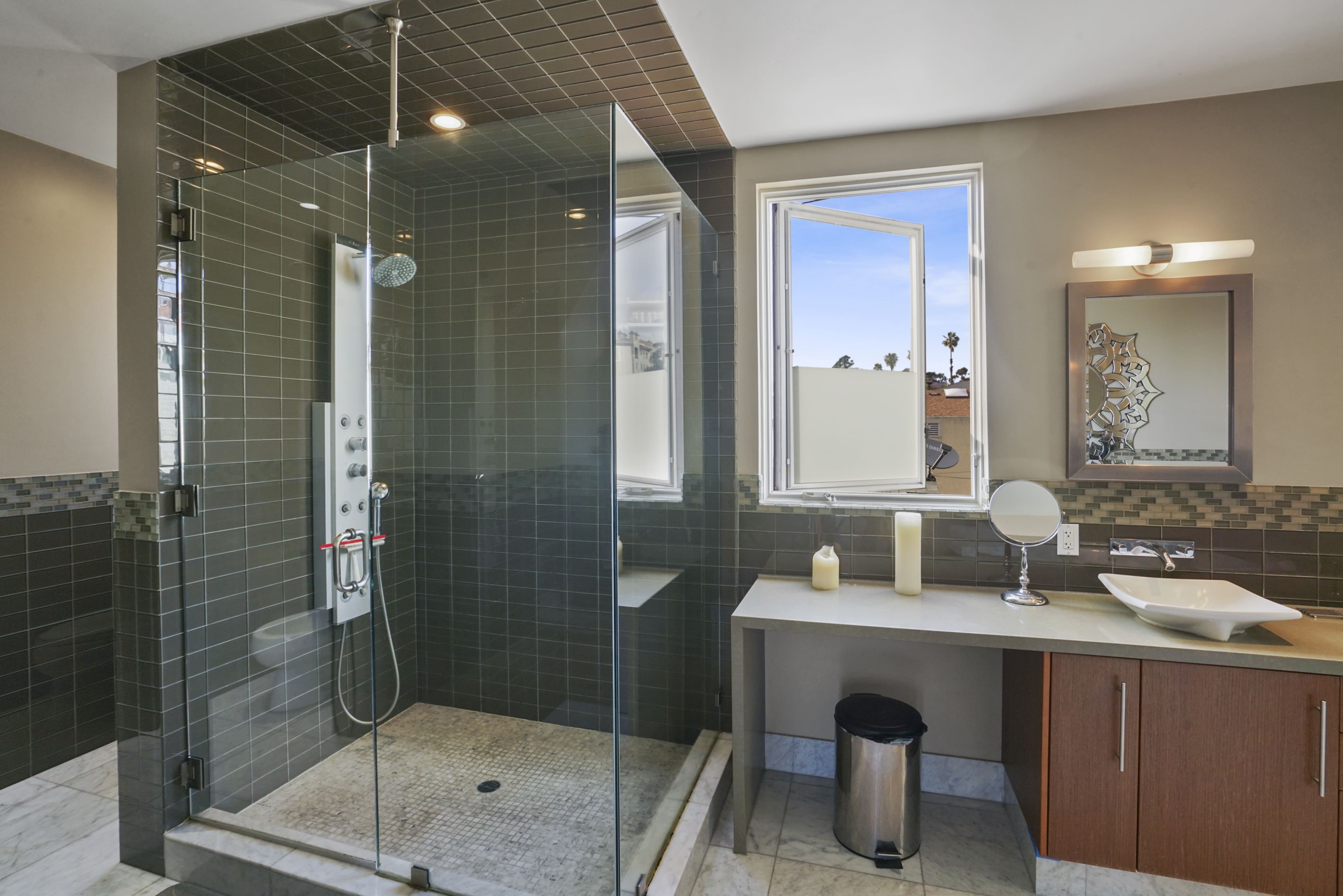 Villa Cortez San Diego: Luxury 3-Bedroom Villa with Pool and Seaview, Downtown San Diego