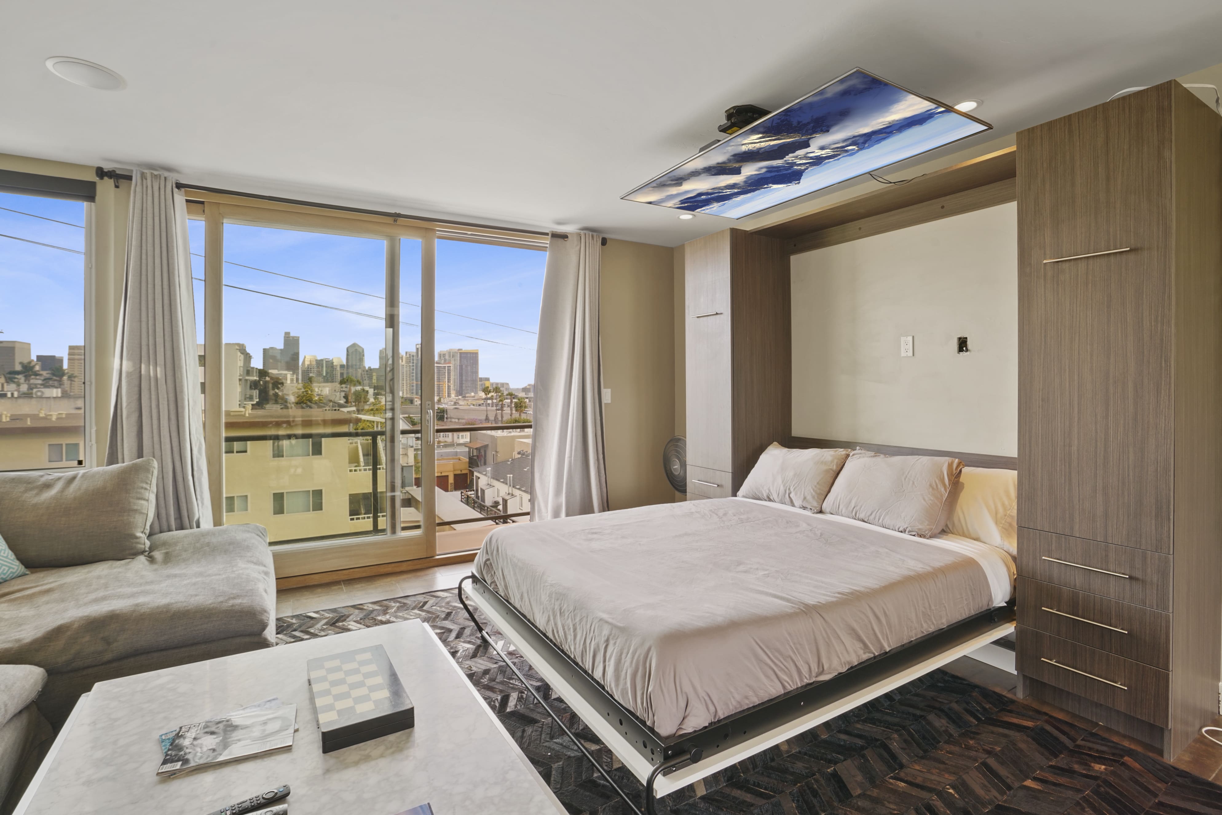 Villa Cortez San Diego: Luxury 3-Bedroom Villa with Pool and Seaview, Downtown San Diego