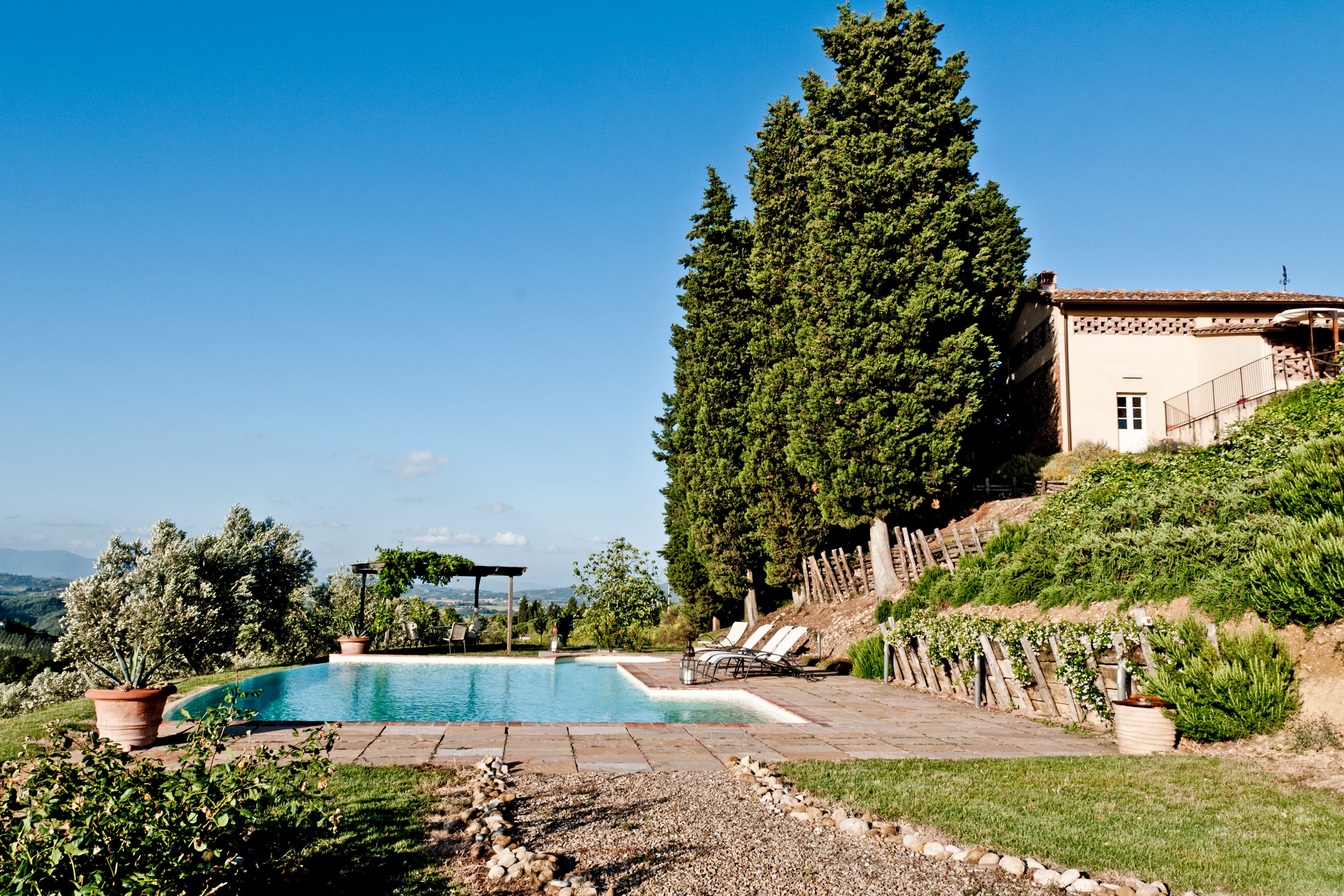 Villa Crespina San Miniato: Luxury 2-Bedroom Apartment with Infinity Pool and Hot Tub, San Miniato Tuscany