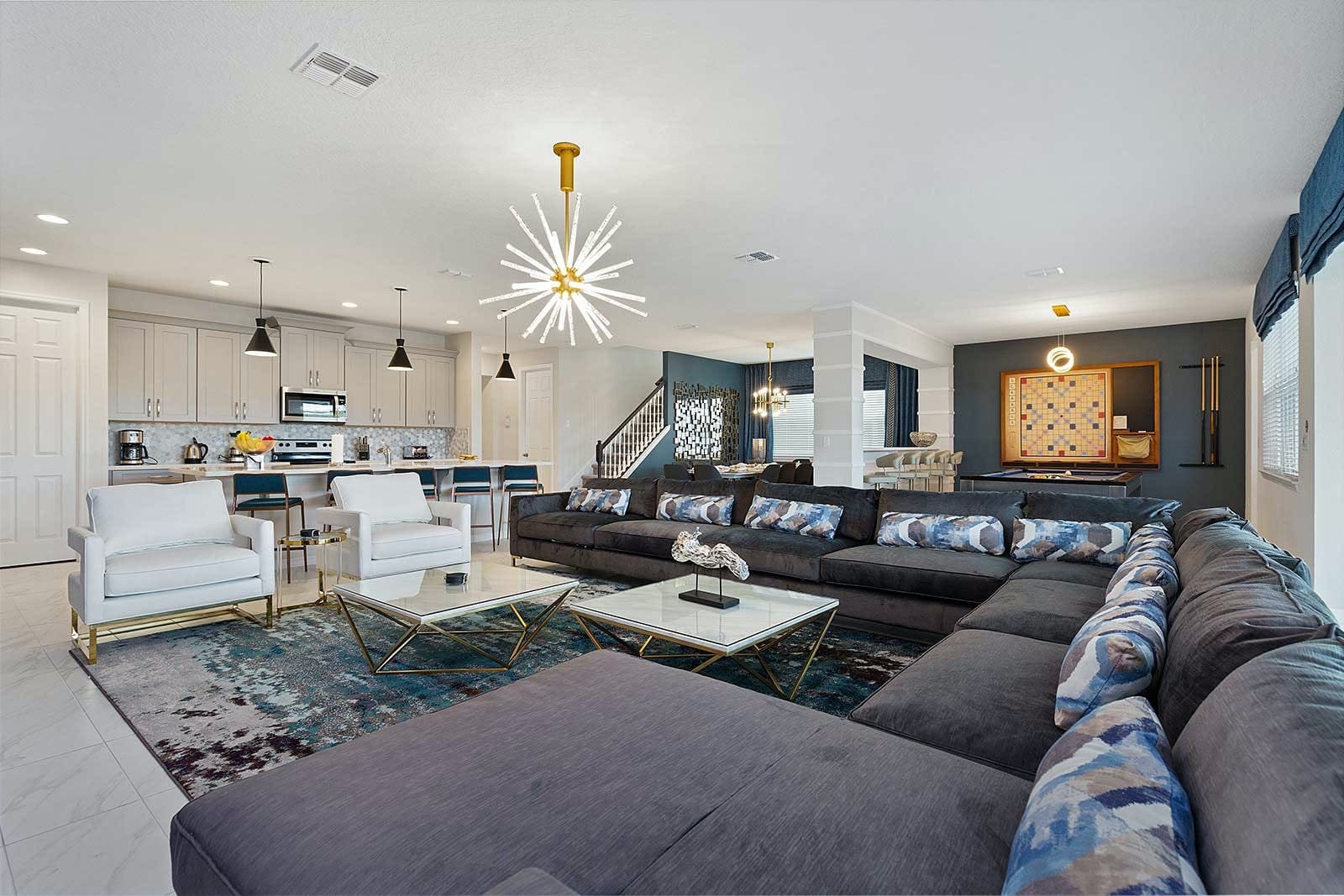Villa Cypress Kissimmee: Luxury 8-Bedroom Apartment with Pool and Hot Tub, Osceola County