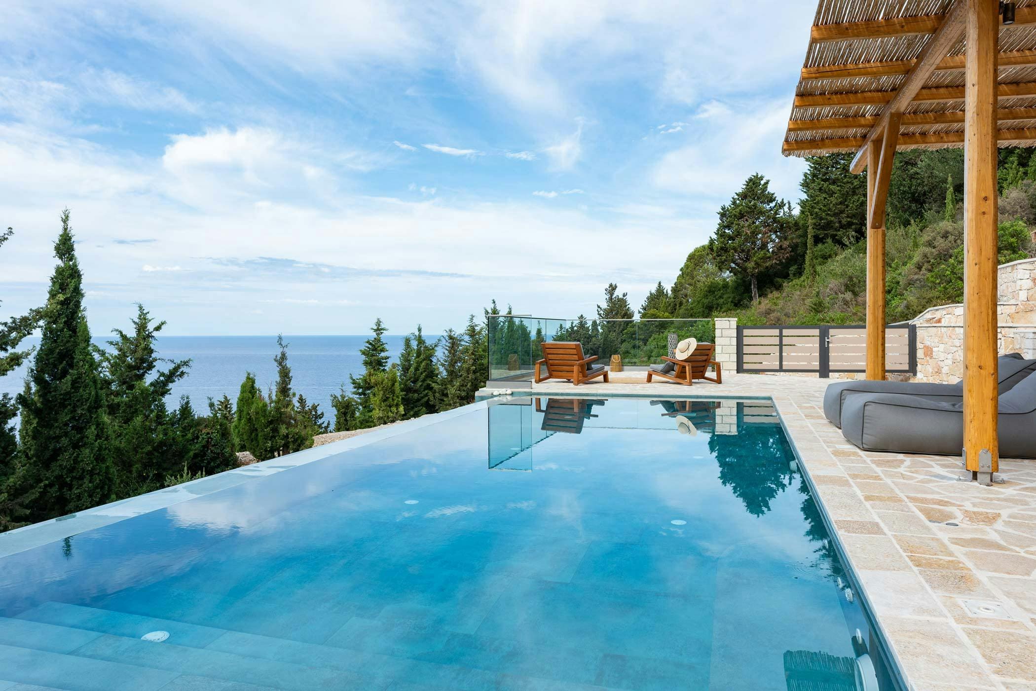 Villa Elia Paxi: Luxury 3-Bedroom Villa with Seaview and Pool, Paxi