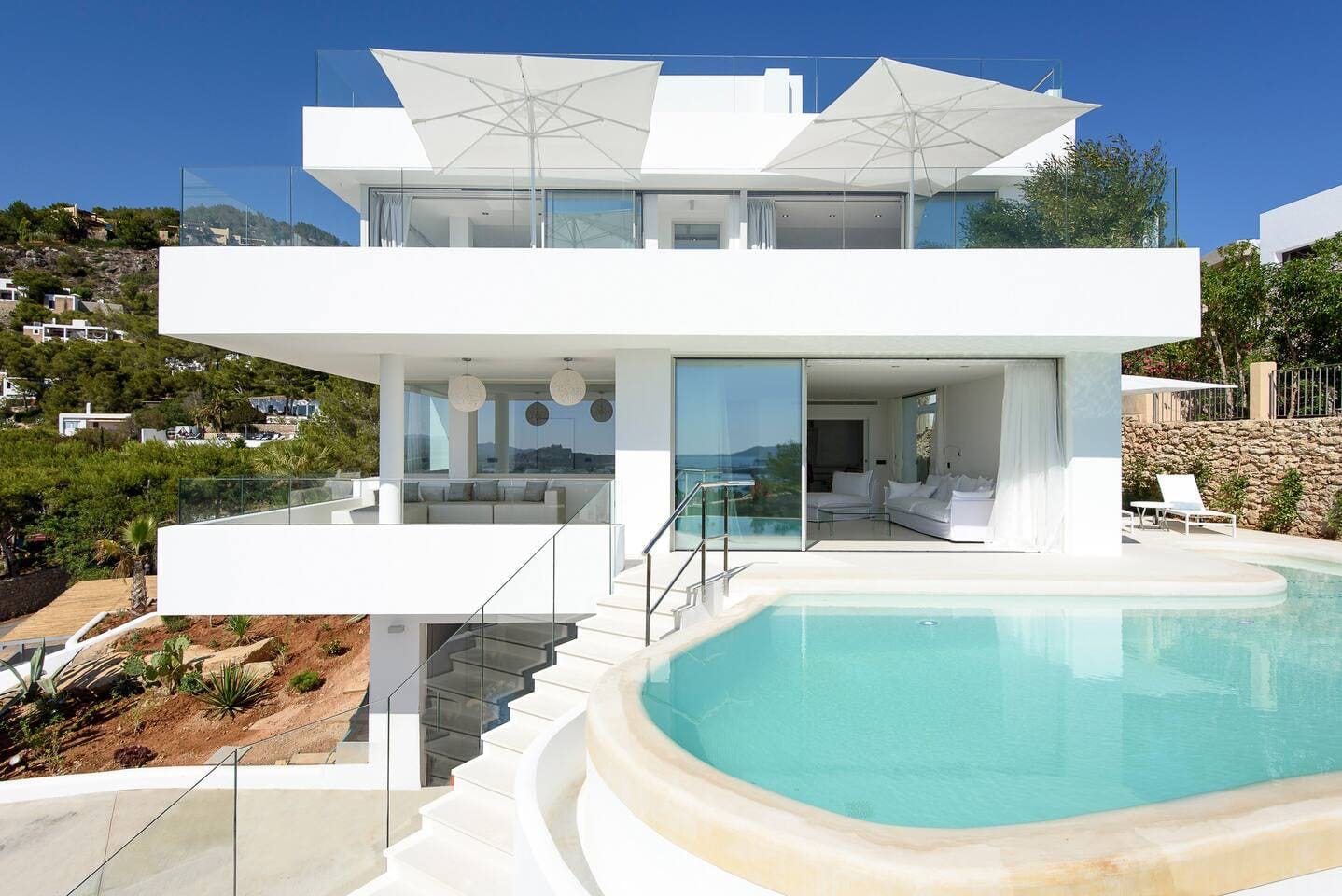 Villa Es Coster Talamanca: Luxury 4-Bedroom Villa with Infinity Pool and Sea Views, Talamanca