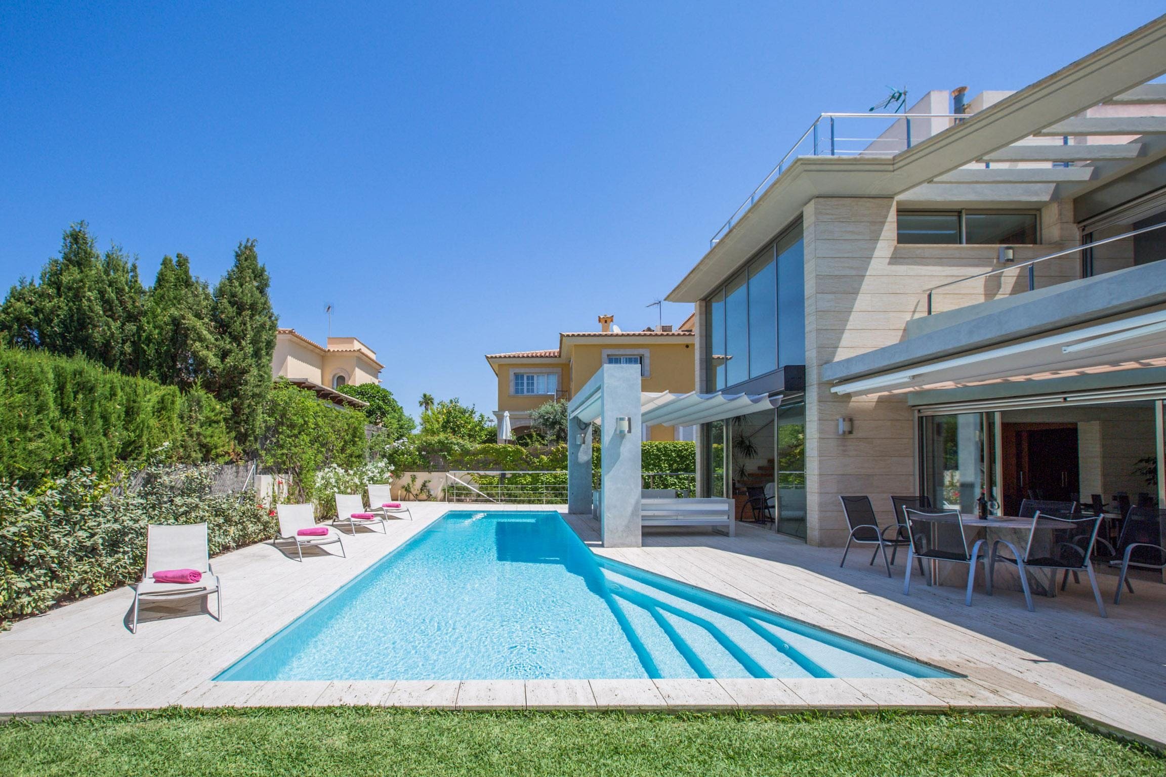 Villa Estel Palma: Luxury 5-Bedroom Apartment with Sea View and Pool, Palma Mallorca