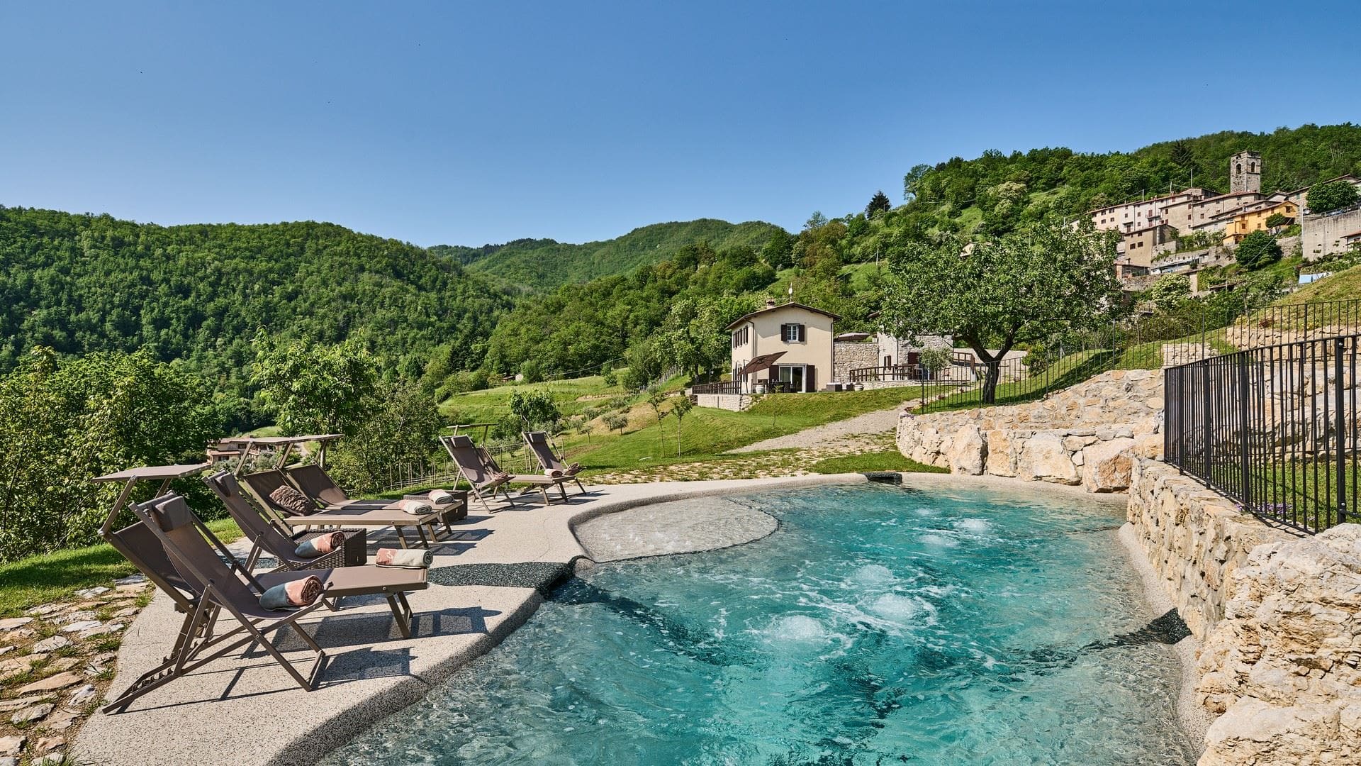 Villa Fornace Lucca: Luxury 4-Bedroom Villa with Private Pool and Annexe, Lucca Tuscany