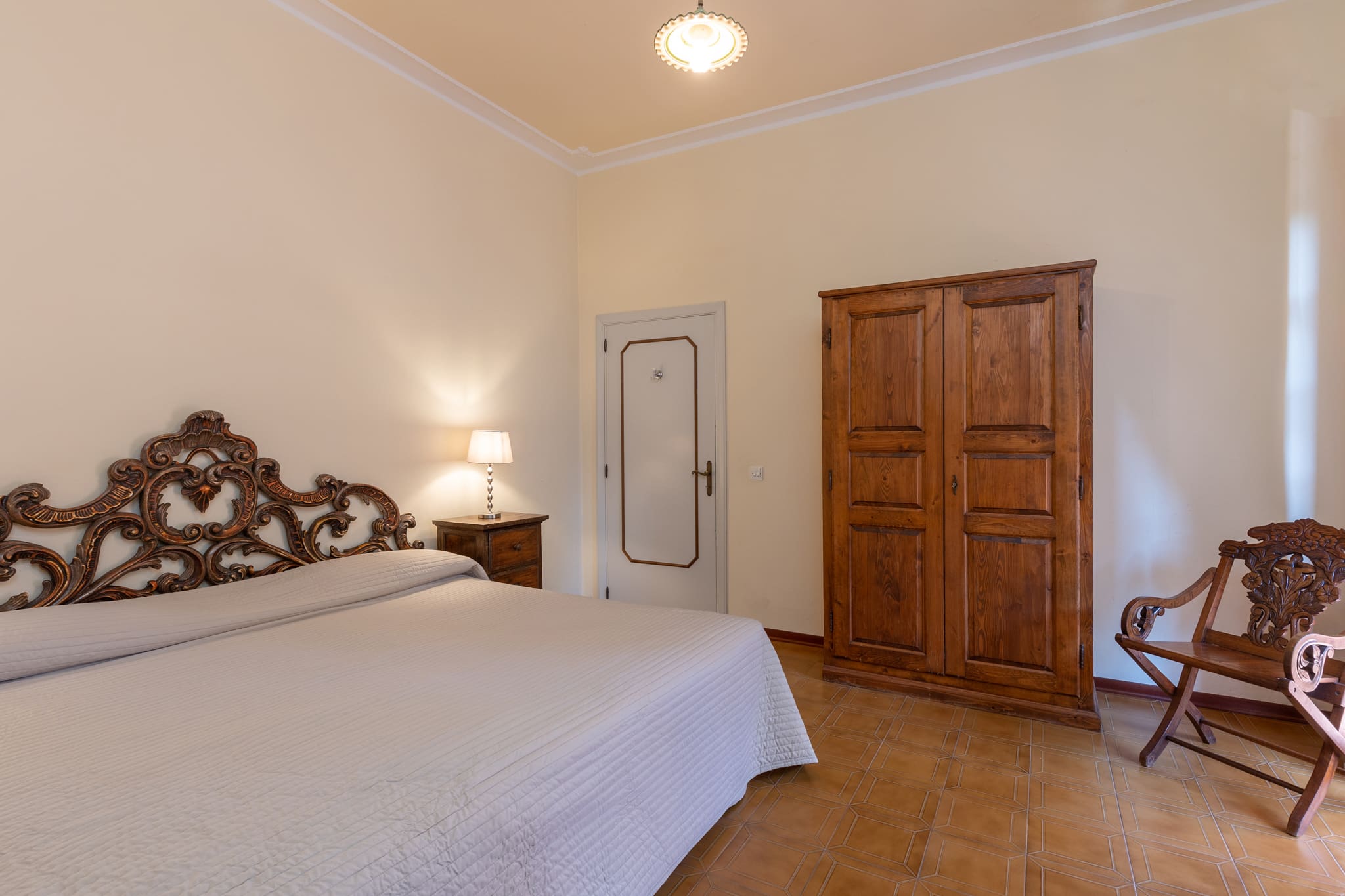 Villa Frassina Cortona: Luxury 5-Bedroom Villa with Private Pool and Air-Con, Cortona Tuscany