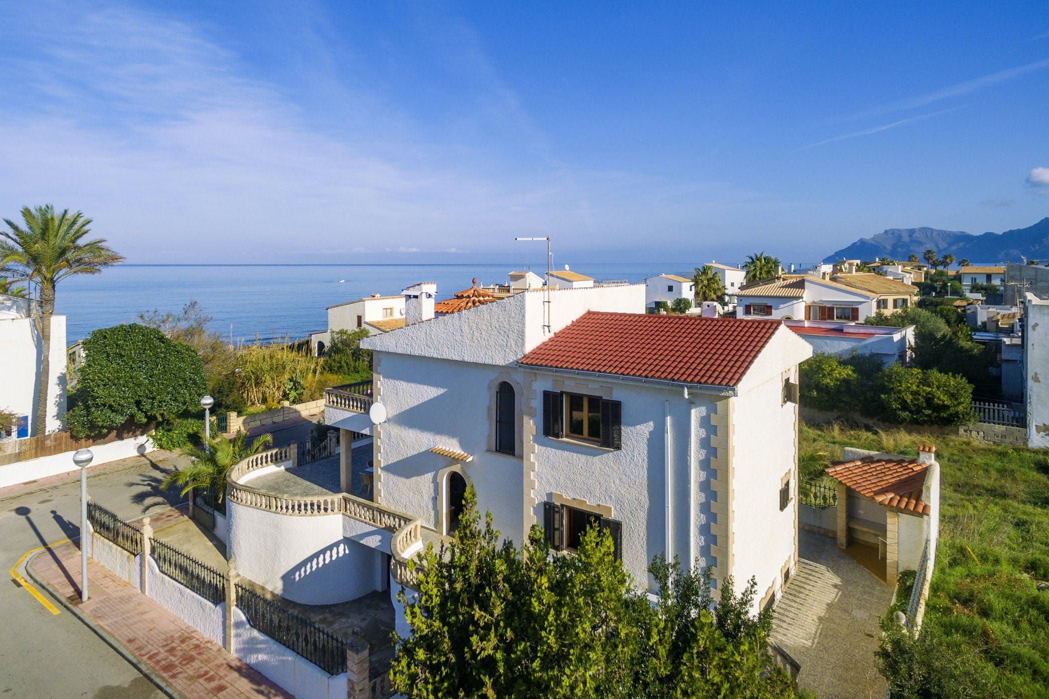 Villa Garballó Can Picafort: Spacious 4-Bedroom Apartment Rental with Sea Views, Can Picafort Mallorca
