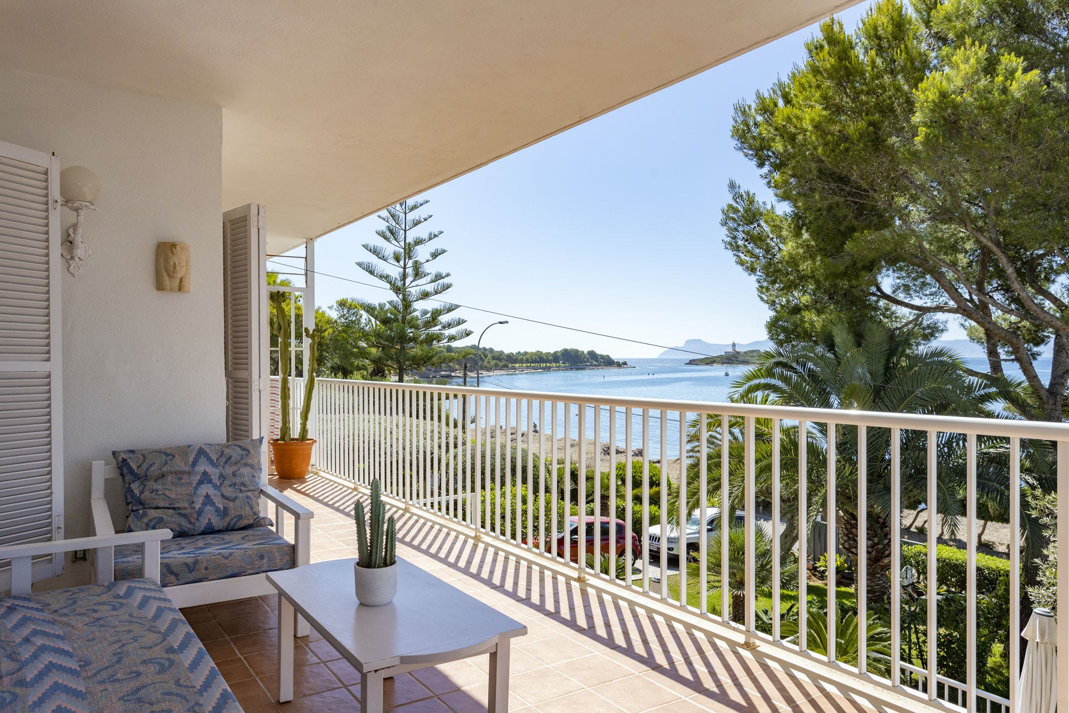 Villa Garrover Alcudia: Spacious 4-Bedroom Apartment Rental with Sea Views, Alcudia Mallorca