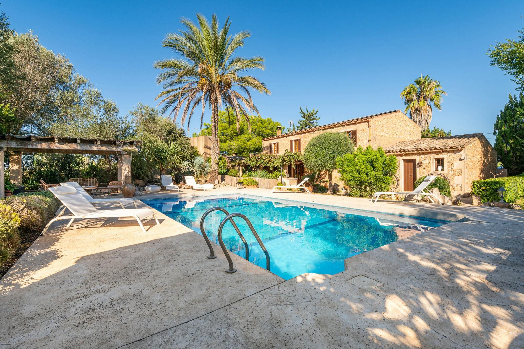 Villa Garrover Cala Santanyi: Luxury 4-Bedroom Villa with Private Pool in Cala Santanyi