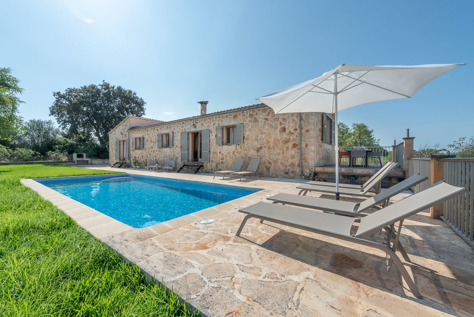 Villa Garrover Pla de Mallorca: Luxury 3-Bedroom Villa with Private Pool and Air-Con, Pla de Mallorca