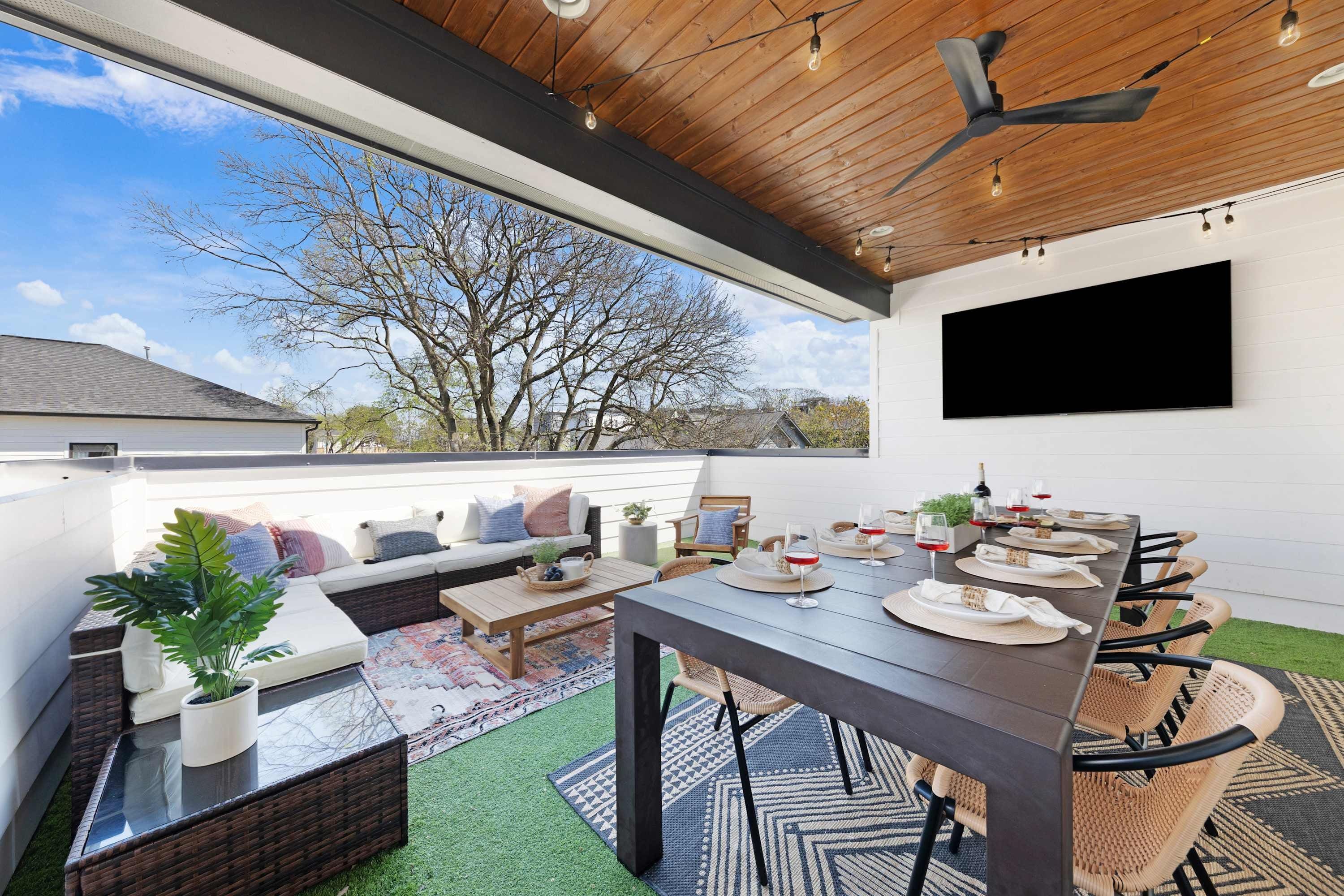 Villa Harpwood Nashville: Luxury 5-Bedroom Villa with Rooftop Terrace and Family-Friendly Features, Nashville