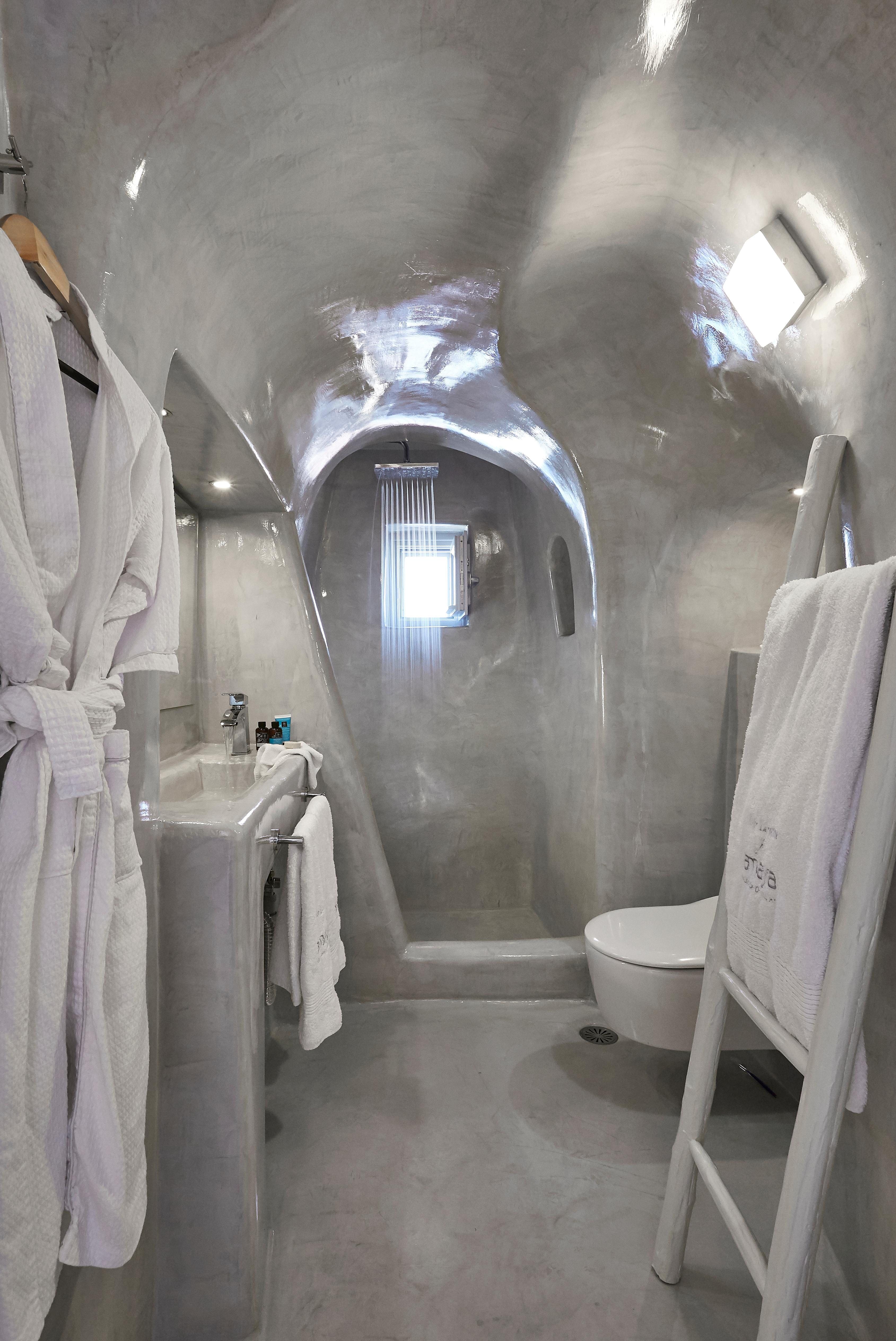 Villa Lefki Pirgos Santorini: Chic 1-Bedroom Apartment with Hot Tub and Sea Views, Santorini