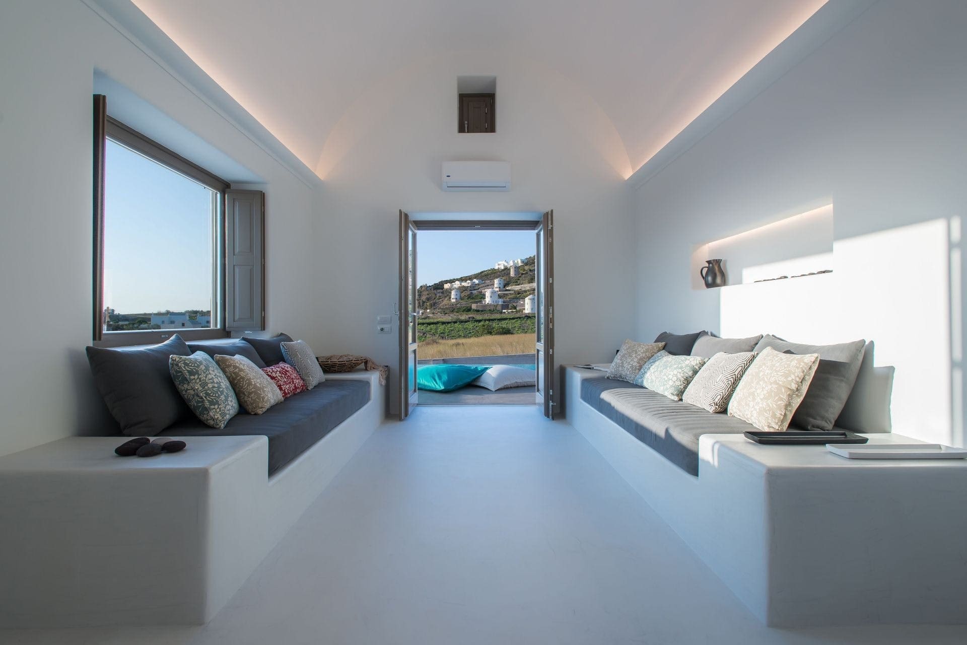 Villa Kallistis Imerovigli: Luxury 1-Bedroom Apartment with Private Infinity Pool, Santorini